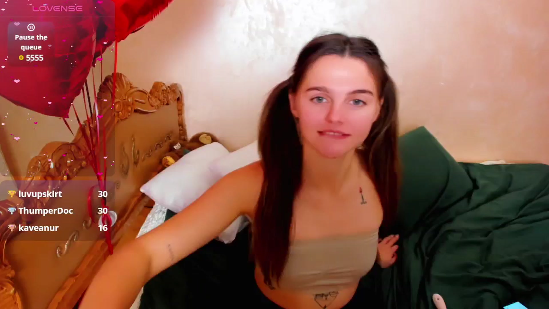 Gallery image thumbnail from MoliDrest's myfreecams stream on, 12/24/2024, 15:35 image 16 of 20