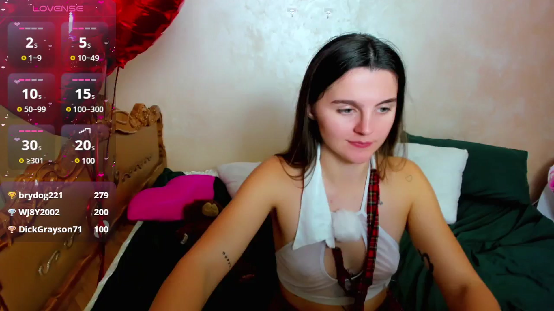 Gallery image thumbnail from MoliDrest's myfreecams stream on, 12/25/2024, 18:41 image 4 of 20