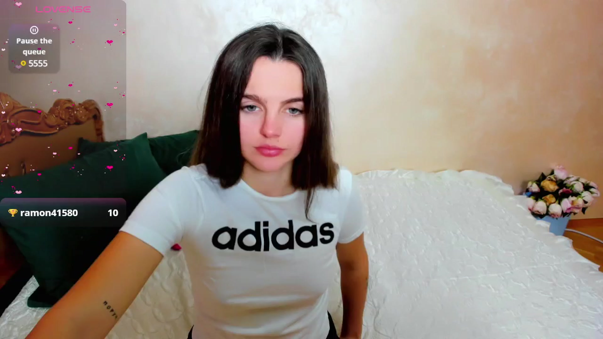 Gallery image thumbnail from MoliDrest's myfreecams stream on, 12/30/2024, 14:21 image 6 of 20