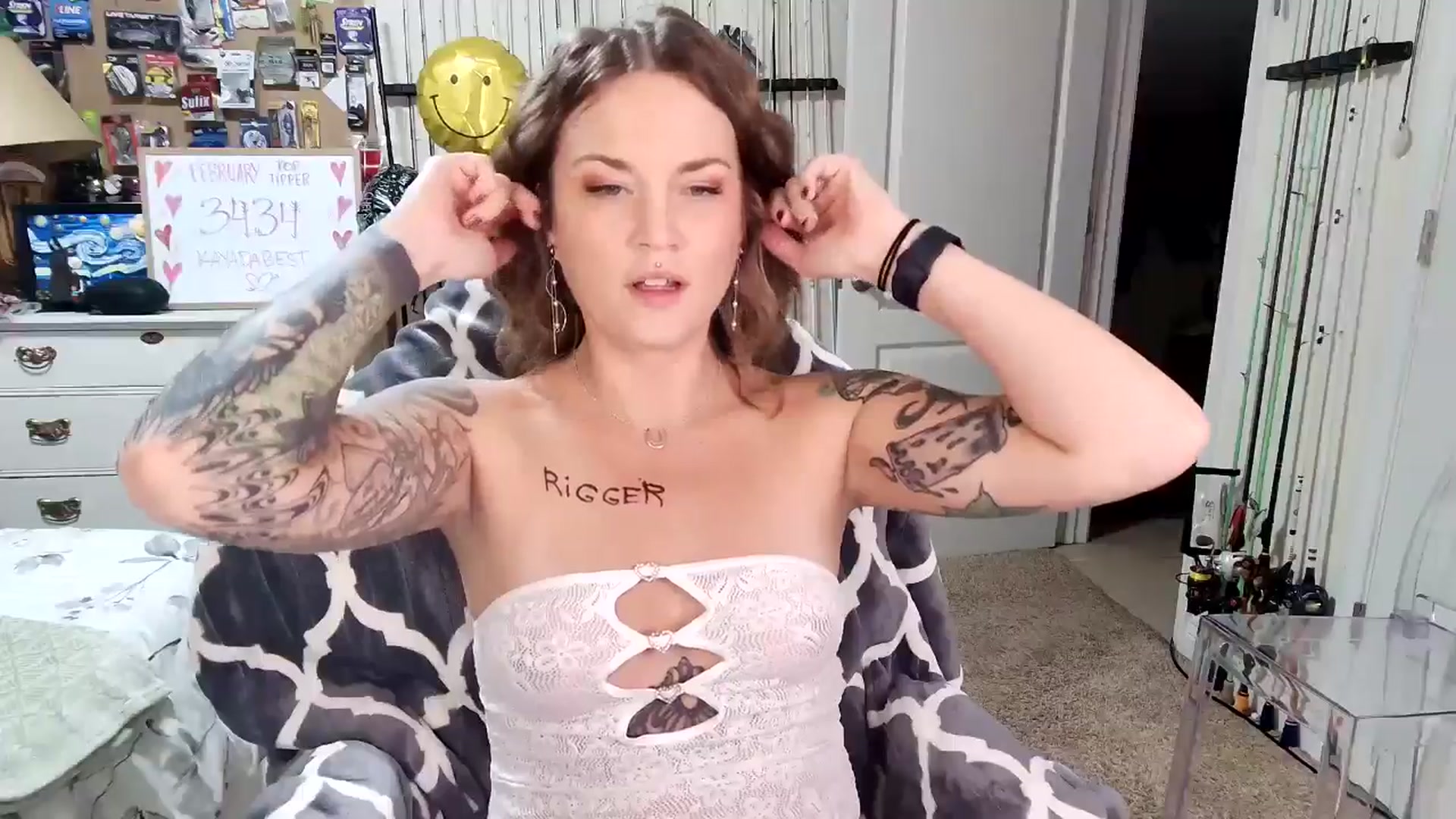 Gallery image thumbnail from MollieRose_'s myfreecams stream on, 02/19/2025, 03:33 image 4 of 20