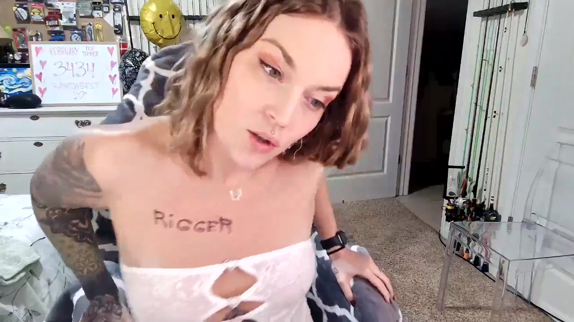 Gallery image thumbnail from MollieRose_'s myfreecams stream on, 02/19/2025, 03:33 image 11 of 20
