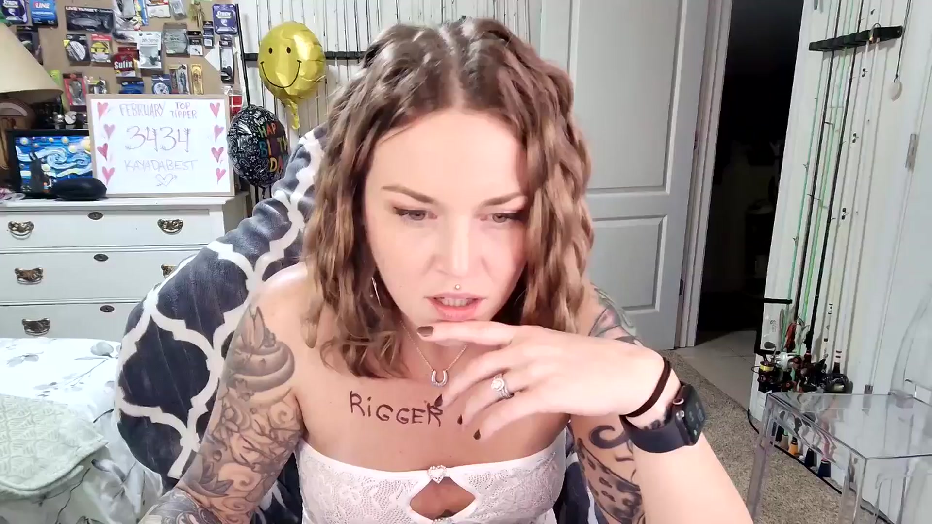 Gallery image thumbnail from MollieRose_'s myfreecams stream on, 02/19/2025, 03:33 image 1 of 20