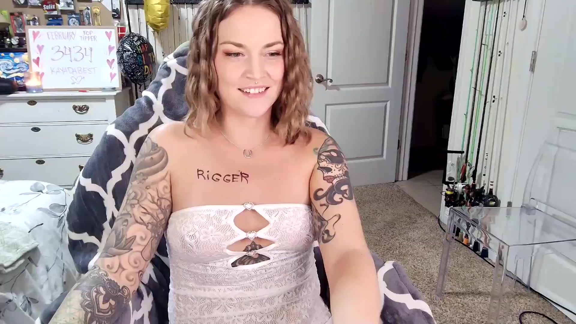 Gallery image thumbnail from MollieRose_'s myfreecams stream on, 02/19/2025, 03:33 image 14 of 20