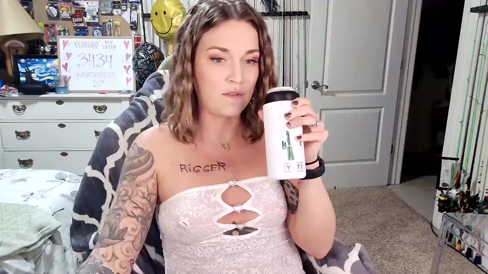 Gallery image thumbnail from MollieRose_'s myfreecams stream on, 02/19/2025, 04:30 image 16 of 20