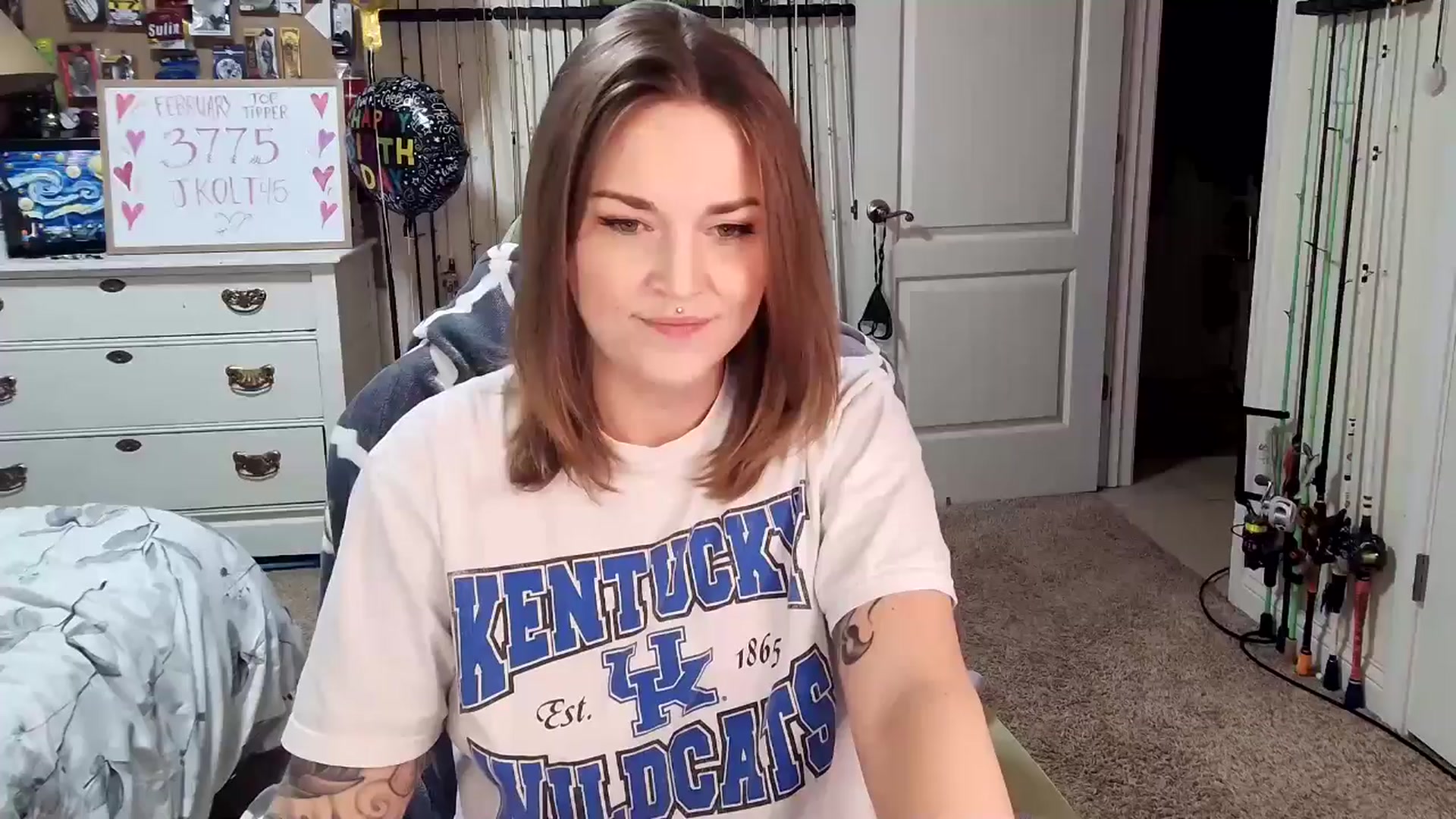 Gallery image thumbnail from MollieRose_'s myfreecams stream on, 02/27/2025, 03:35 image 16 of 20