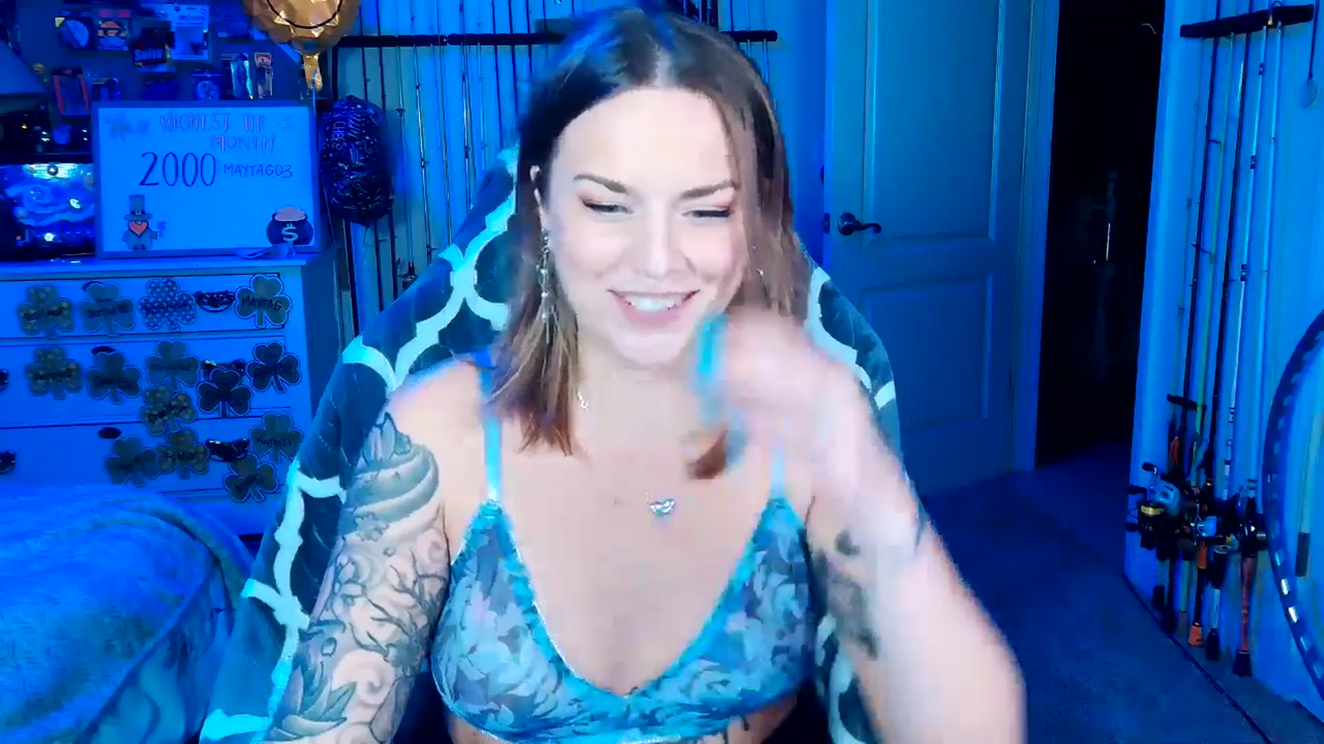 Gallery image thumbnail from MollieRose_'s myfreecams stream on, 03/08/2025, 01:55 image 3 of 20