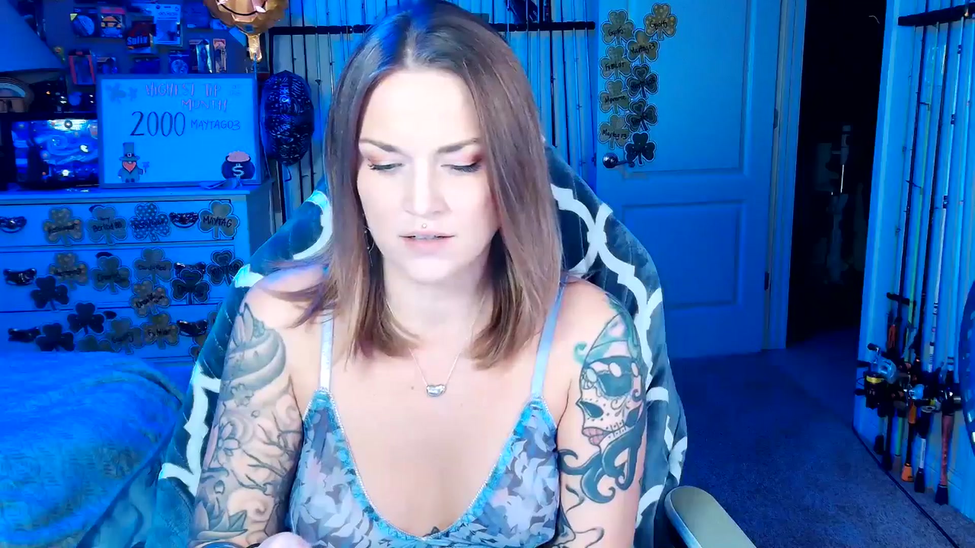 Gallery image thumbnail from MollieRose_'s myfreecams stream on, 03/08/2025, 01:55 image 10 of 20