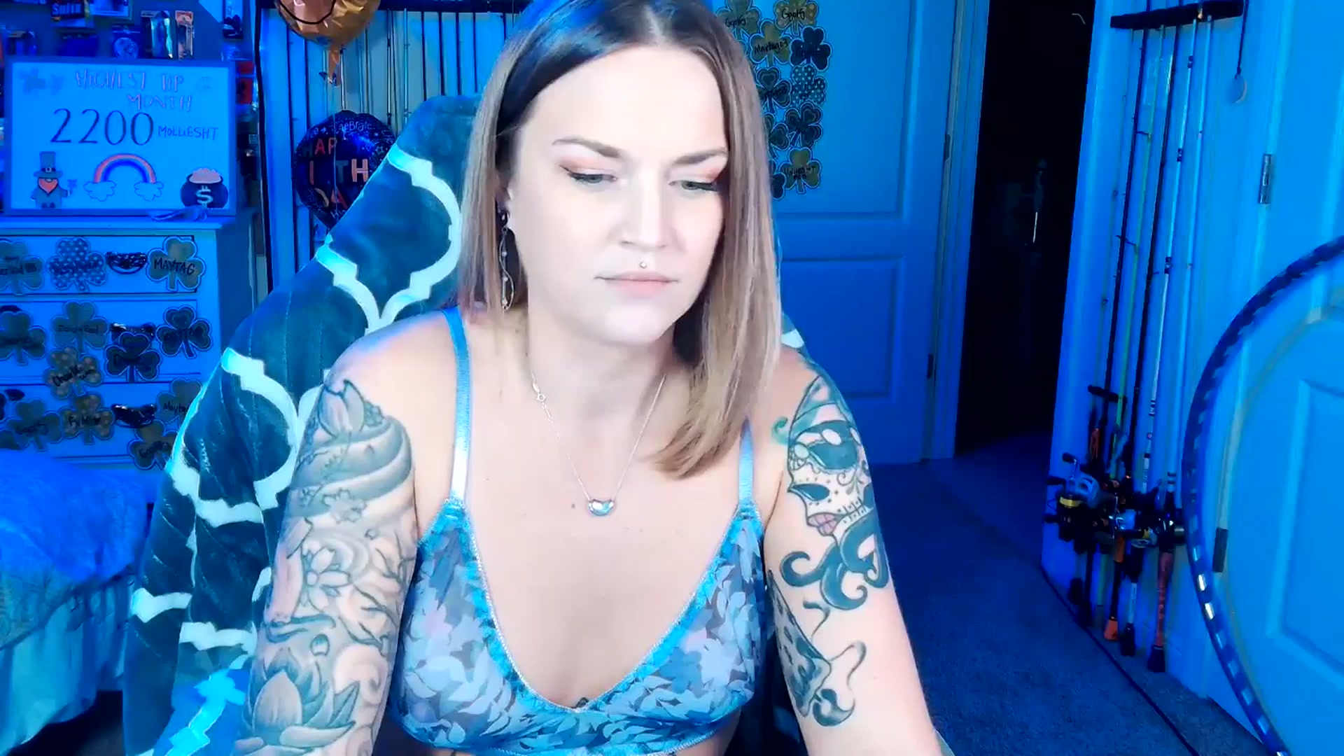 Gallery image thumbnail from MollieRose_'s myfreecams stream on, 03/08/2025, 05:12 image 7 of 20