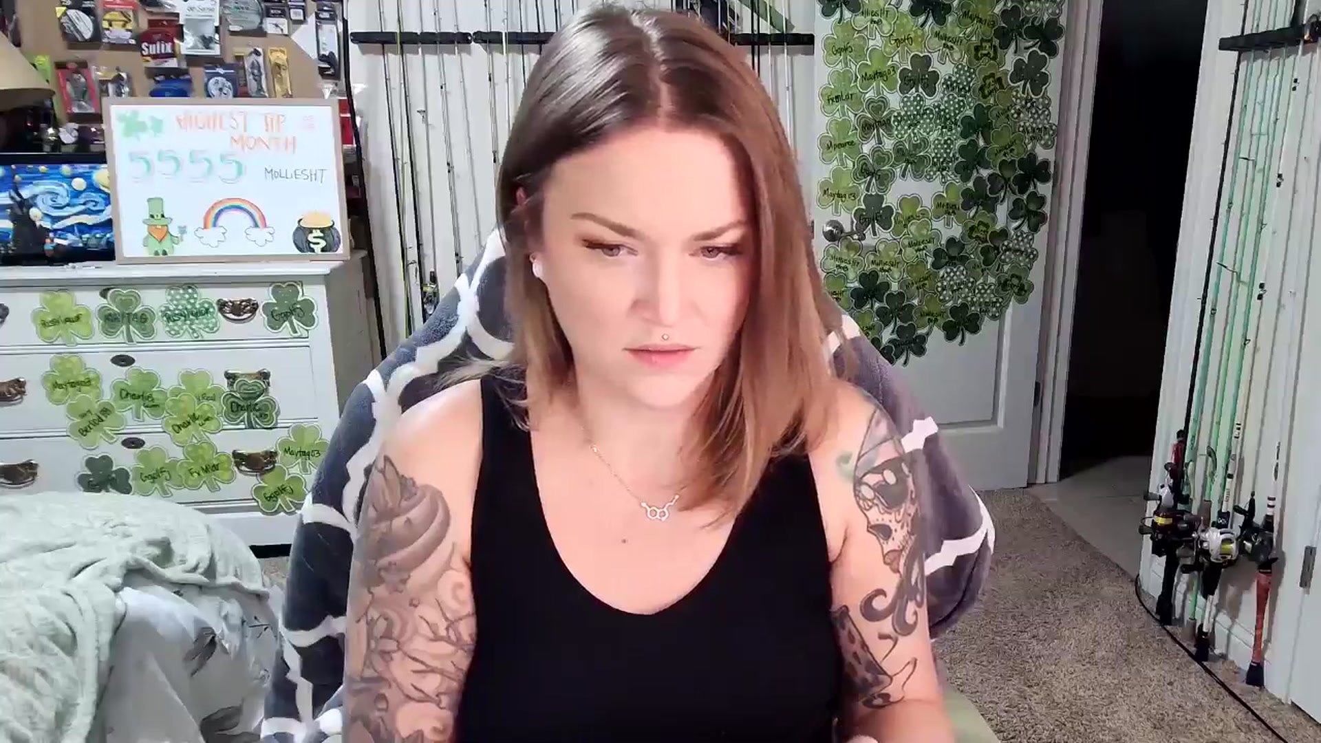 Gallery image thumbnail from MollieRose_'s myfreecams stream on, 03/15/2025, 24:01 image 7 of 20