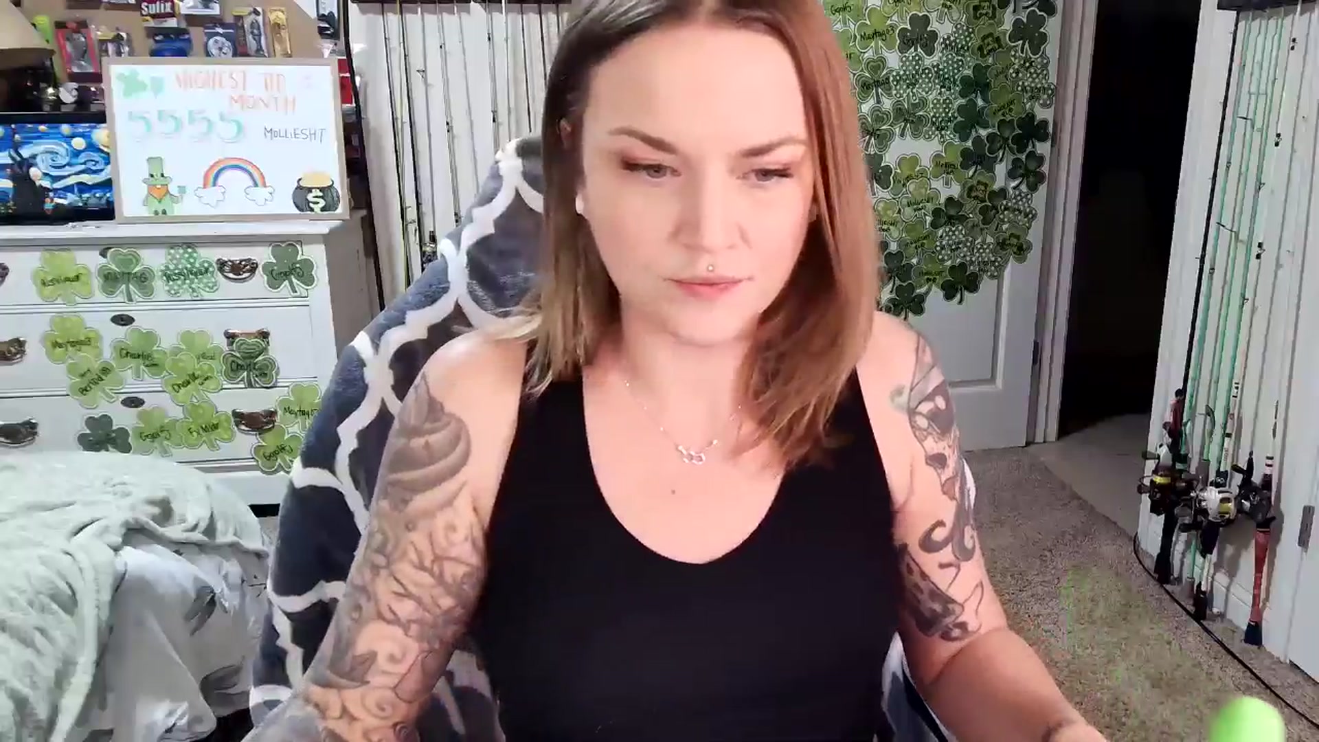 Gallery image thumbnail from MollieRose_'s myfreecams stream on, 03/15/2025, 24:17 image 11 of 20