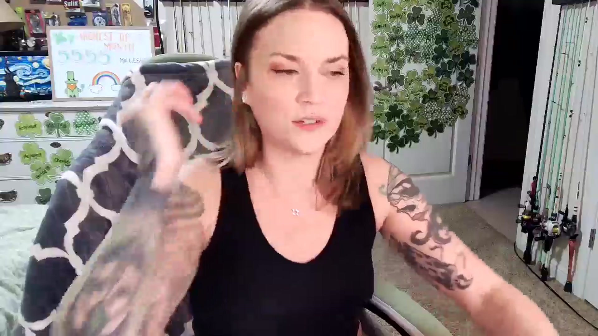 Gallery image thumbnail from MollieRose_'s myfreecams stream on, 03/15/2025, 24:17 image 10 of 20