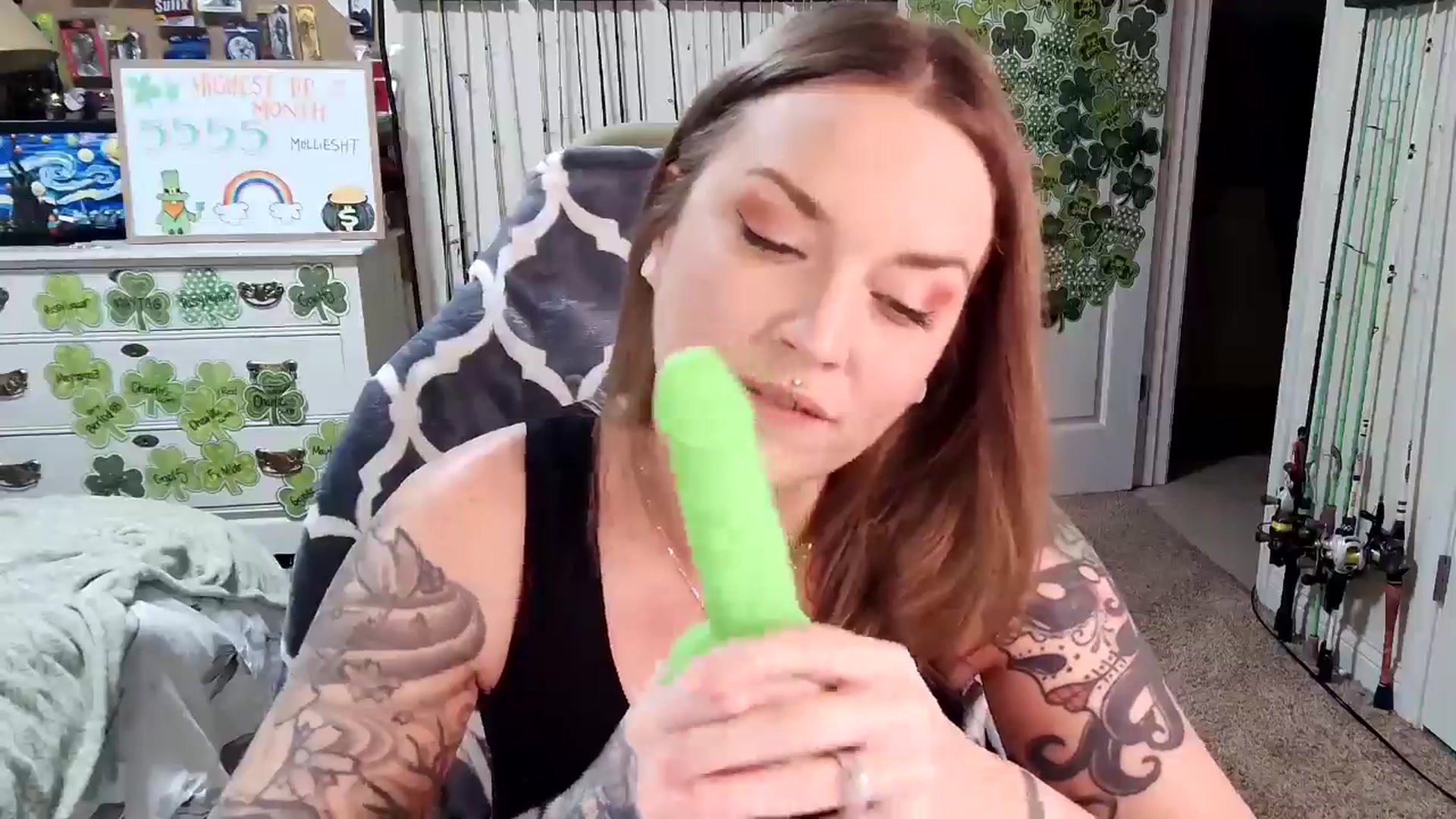 Gallery image thumbnail from MollieRose_'s myfreecams stream on, 03/15/2025, 24:17 image 13 of 20