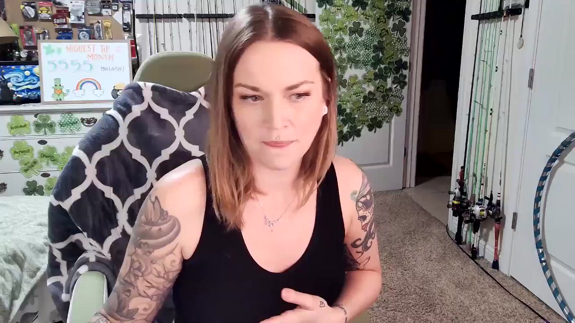 Gallery image thumbnail from MollieRose_'s myfreecams stream on, 03/15/2025, 03:41 image 6 of 20