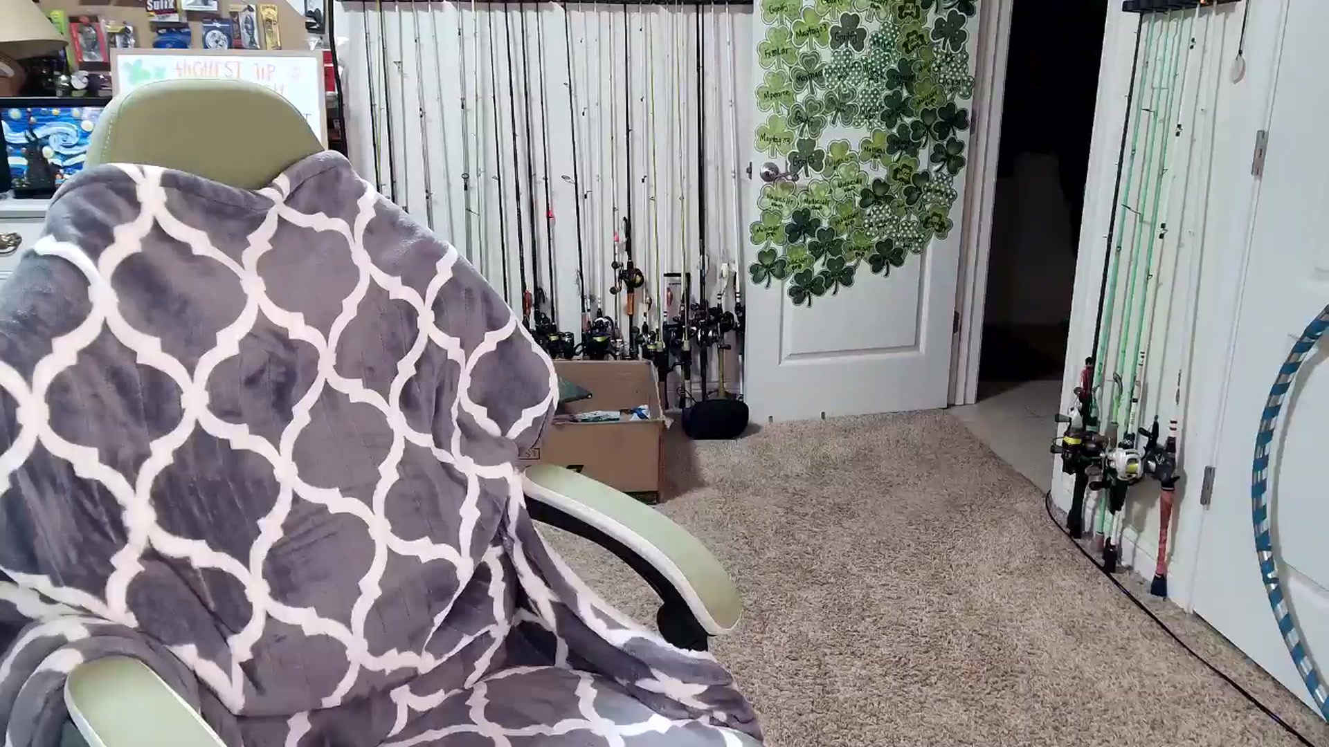 Gallery image thumbnail from MollieRose_'s myfreecams stream on, 03/15/2025, 03:41 image 8 of 20