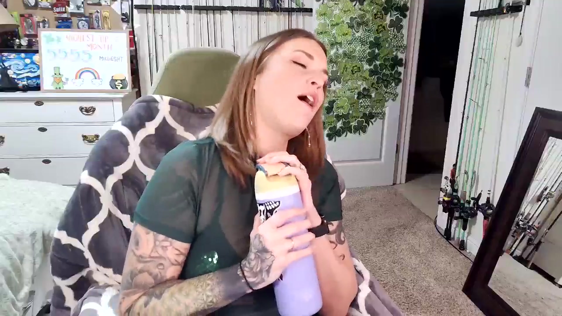 Gallery image thumbnail from MollieRose_'s myfreecams stream on, 03/18/2025, 02:06 image 7 of 20