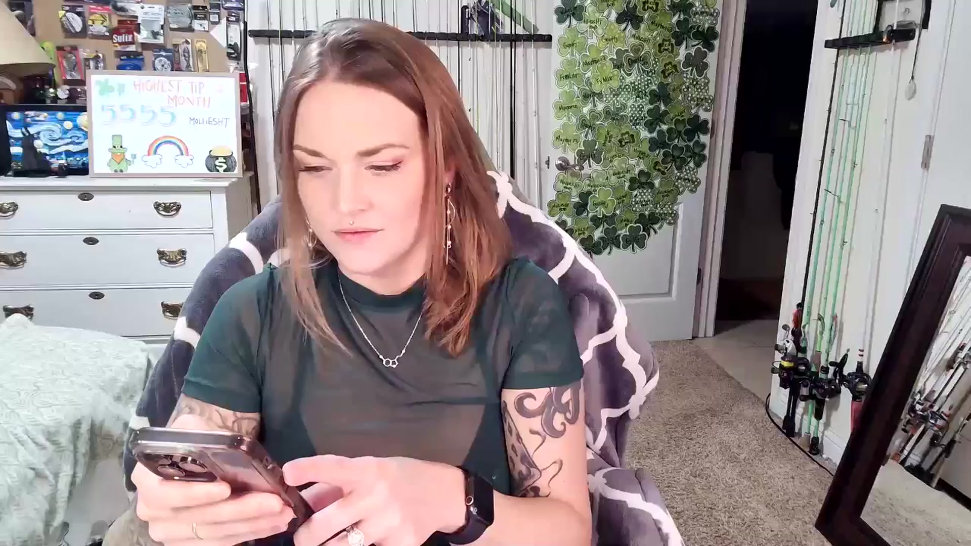 Gallery image thumbnail from MollieRose_'s myfreecams stream on, 03/18/2025, 02:06 image 11 of 20