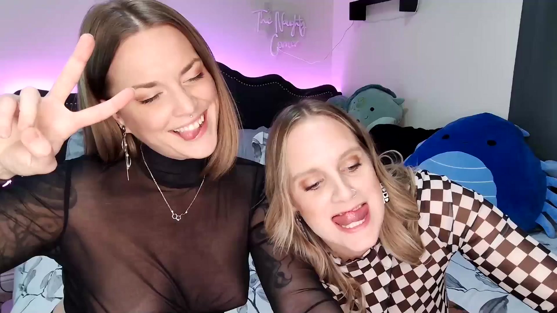 Gallery image thumbnail from MollieRose_'s myfreecams stream on, 03/26/2025, 24:59 image 20 of 20