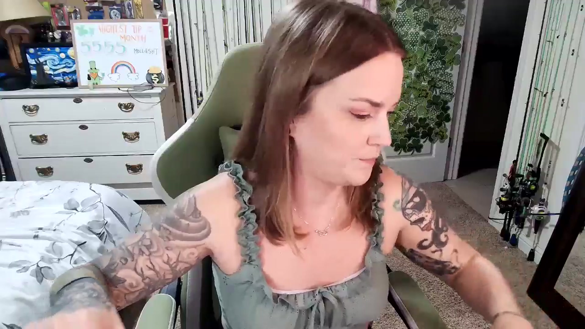 Gallery image thumbnail from MollieRose_'s myfreecams stream on, 03/28/2025, 03:46 image 19 of 20