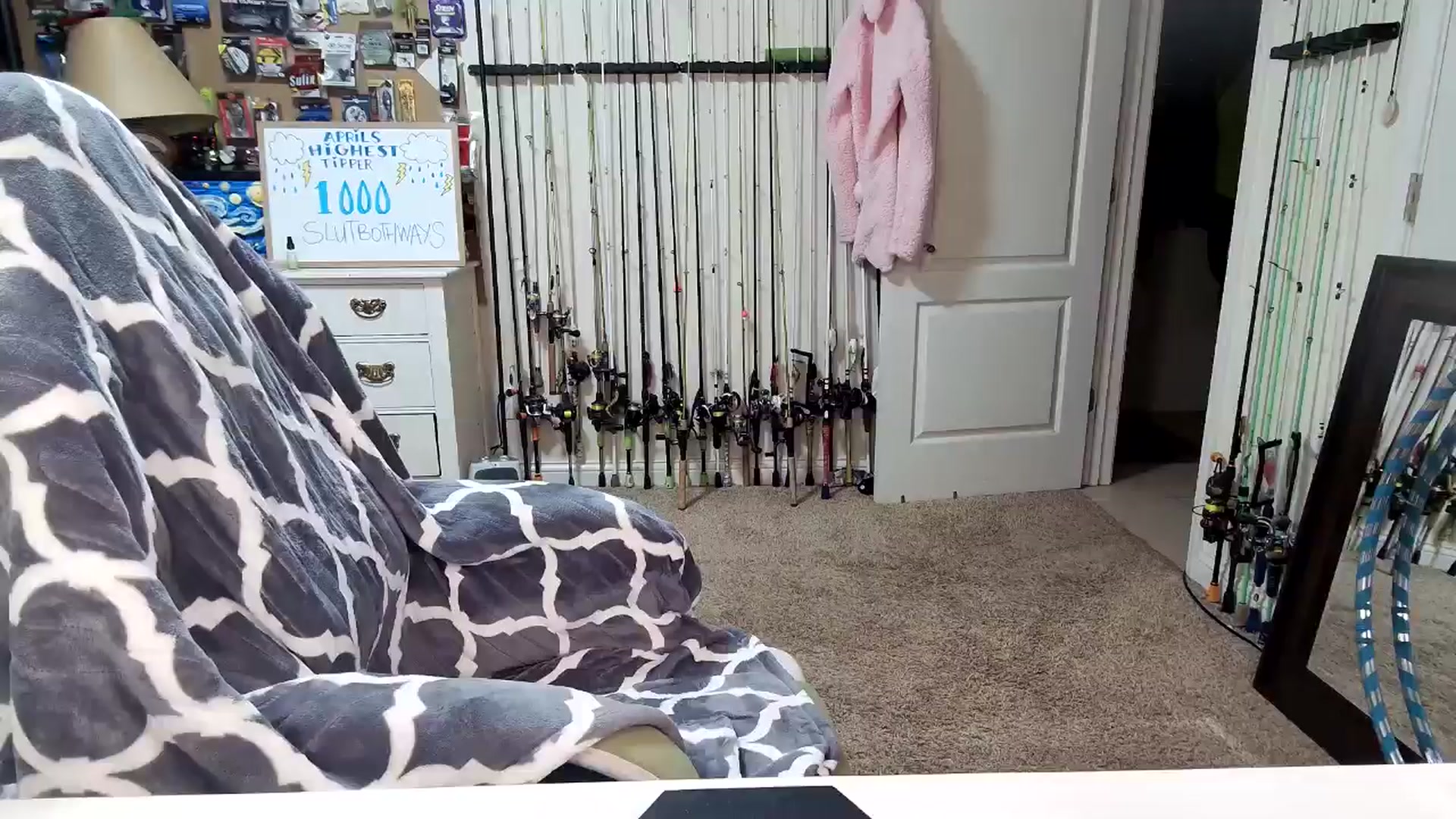 Gallery image thumbnail from MollieRose_'s myfreecams stream on, 04/02/2025, 03:05 image 3 of 20