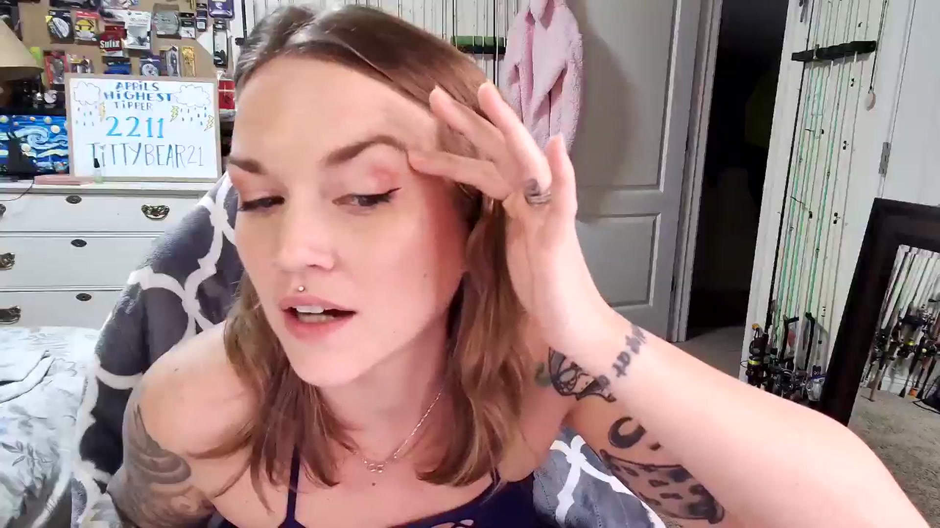 Gallery image thumbnail from MollieRose_'s myfreecams stream on, 04/03/2025, 01:53 image 14 of 20