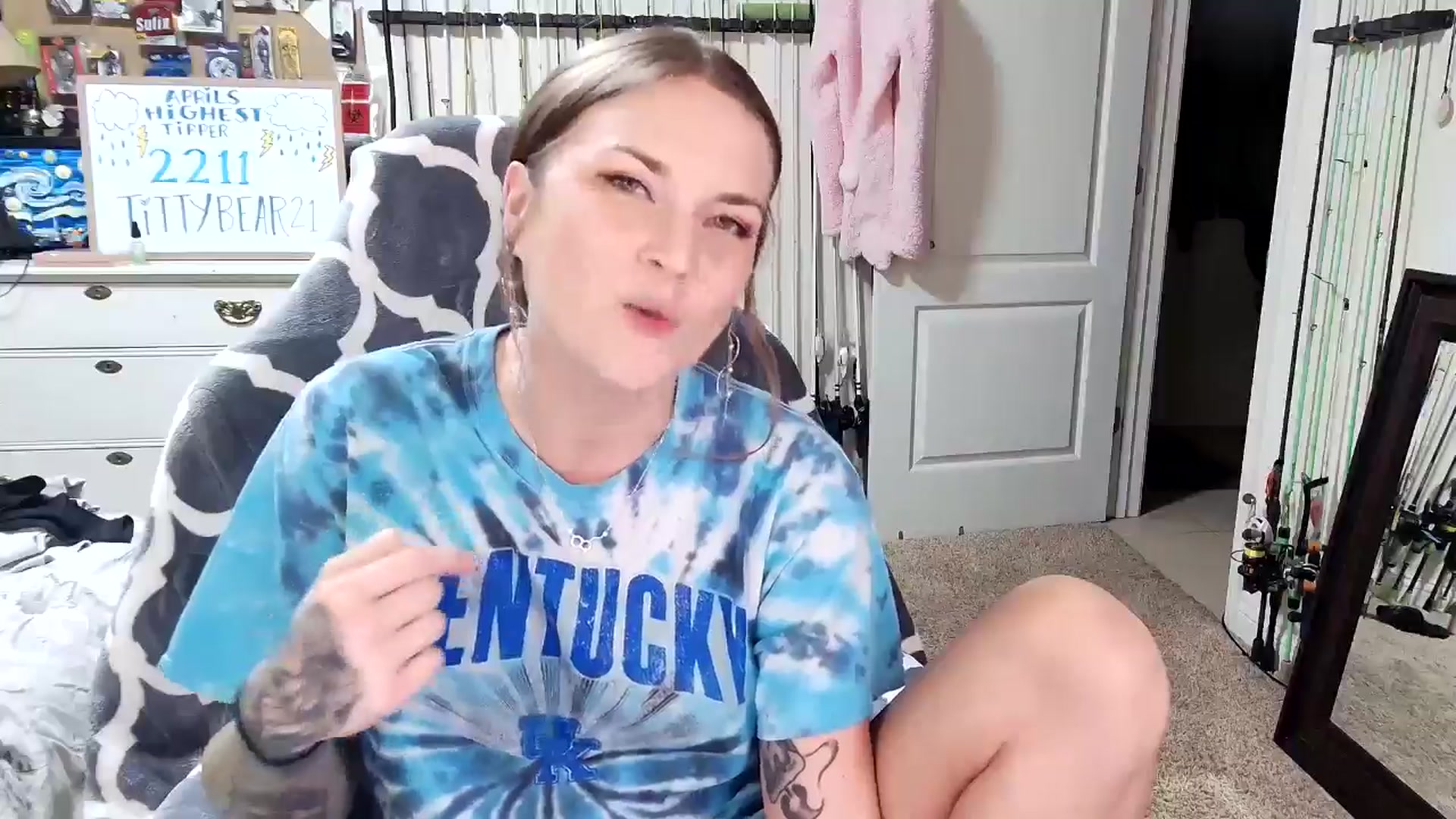 Gallery image thumbnail from MollieRose_'s myfreecams stream on, 04/05/2025, 04:35 image 2 of 20