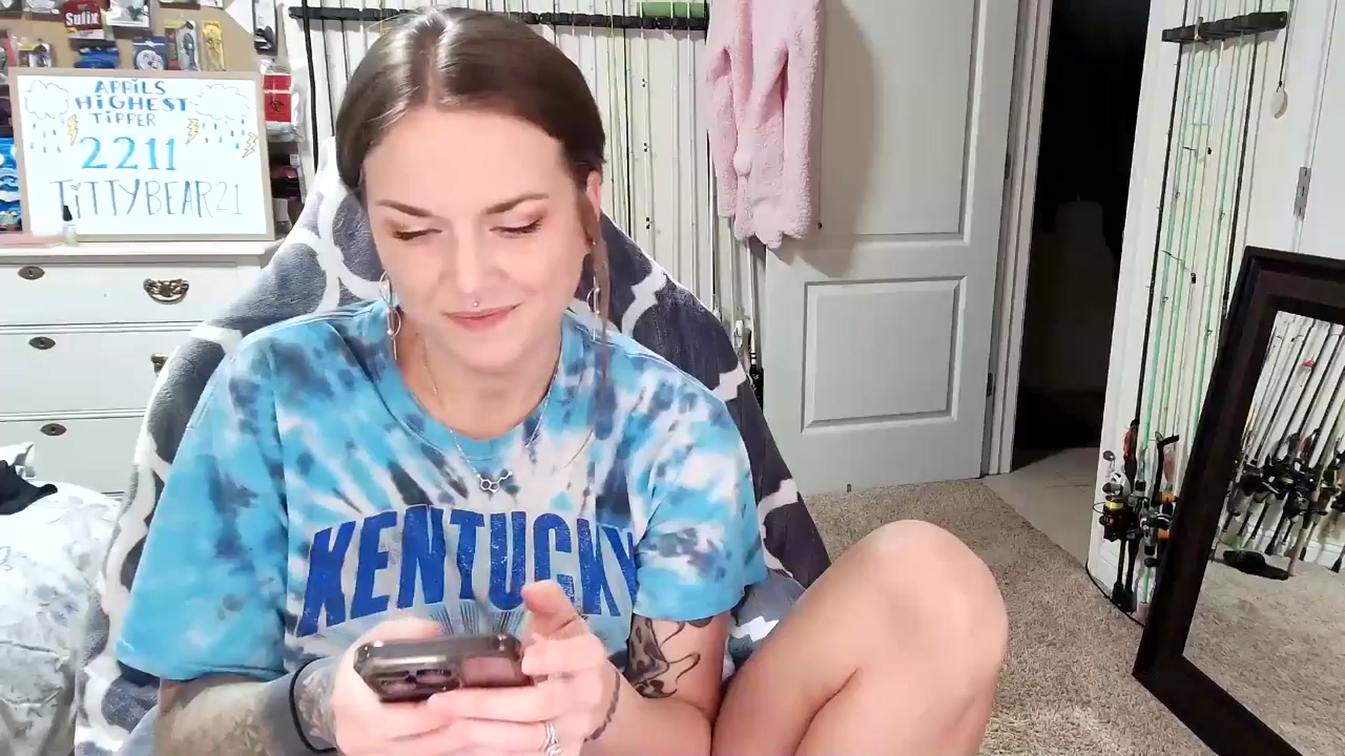 Gallery image thumbnail from MollieRose_'s myfreecams stream on, 04/05/2025, 04:35 image 6 of 20