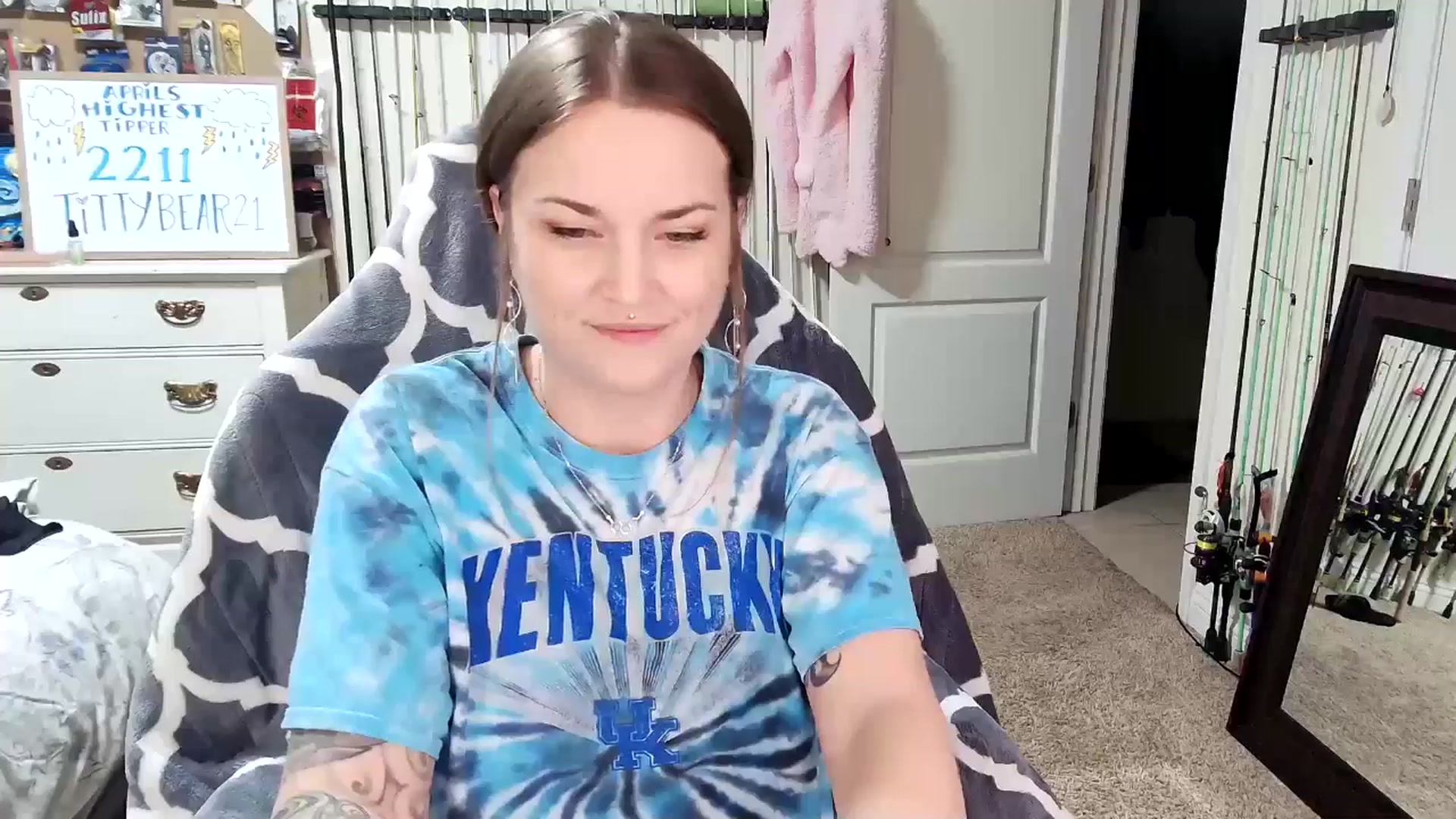 Gallery image thumbnail from MollieRose_'s myfreecams stream on, 04/05/2025, 04:35 image 15 of 20