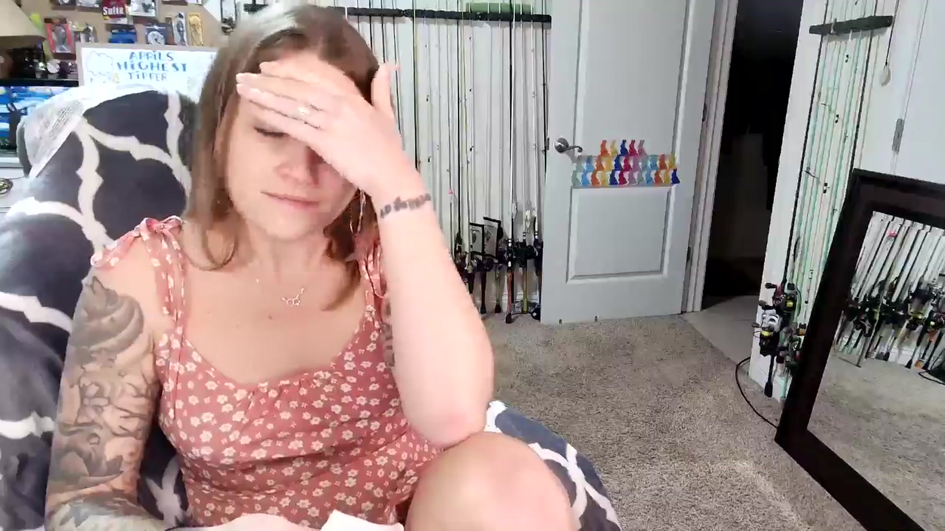 Gallery image thumbnail from MollieRose_'s myfreecams stream on, 04/10/2025, 24:41 image 16 of 20