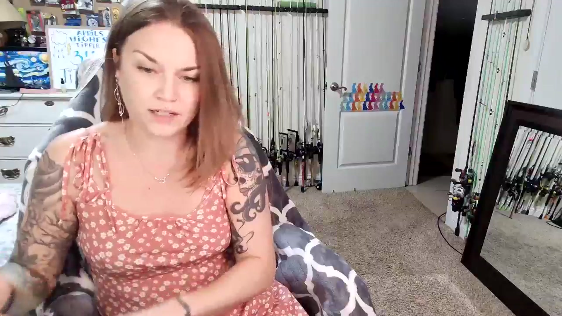Gallery image thumbnail from MollieRose_'s myfreecams stream on, 04/10/2025, 02:08 image 6 of 20