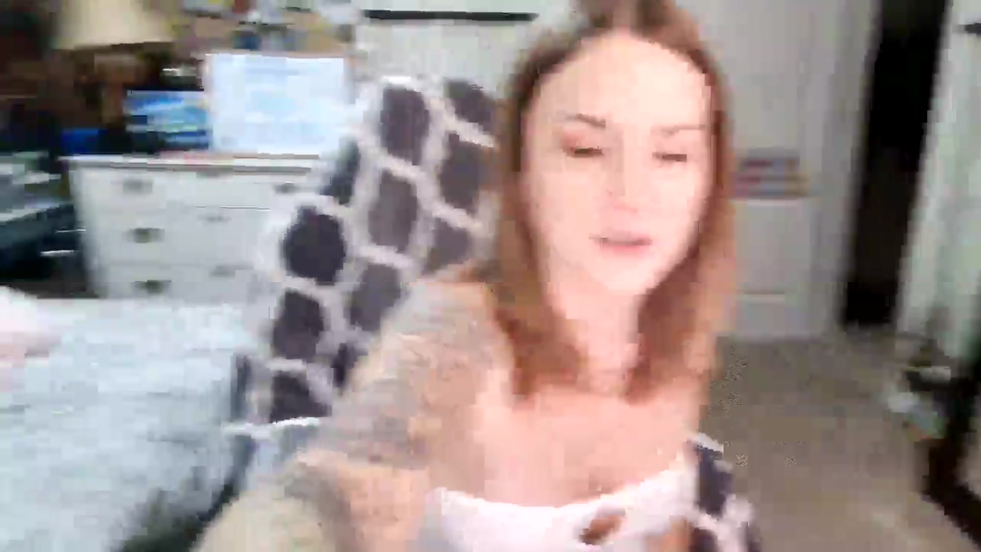 Gallery image thumbnail from MollieRose_'s myfreecams stream on, 04/11/2025, 24:01 image 9 of 20