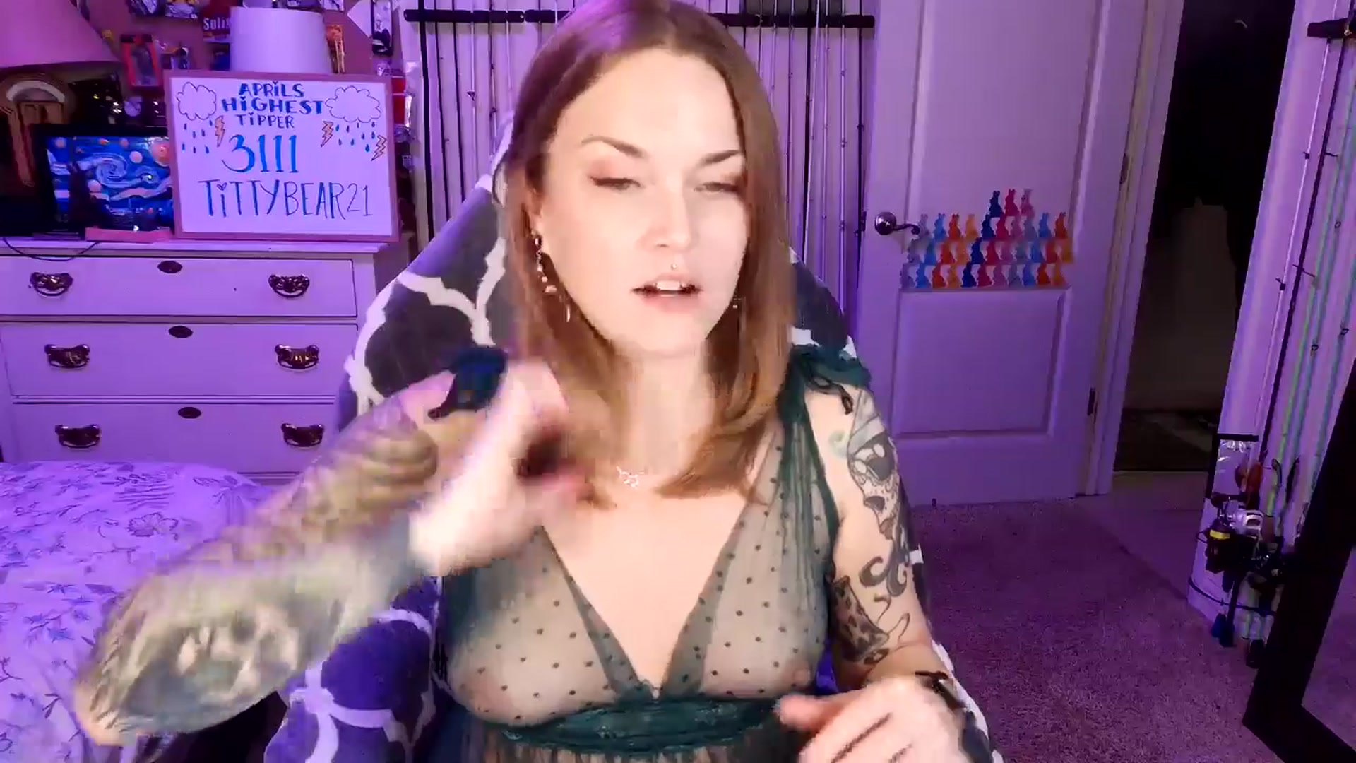 Gallery image thumbnail from MollieRose_'s myfreecams stream on, 04/14/2025, 23:52 image 8 of 20