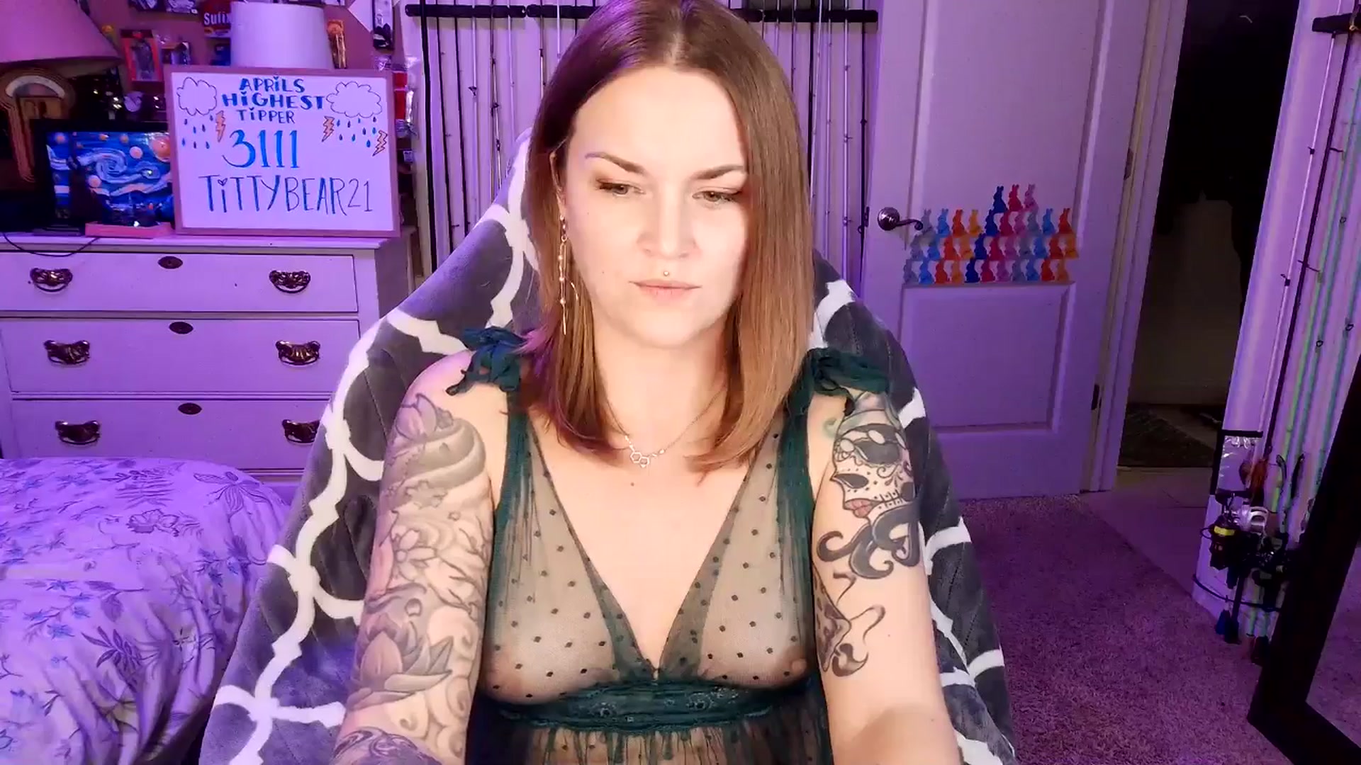 Gallery image thumbnail from MollieRose_'s myfreecams stream on, 04/14/2025, 23:52 image 9 of 20