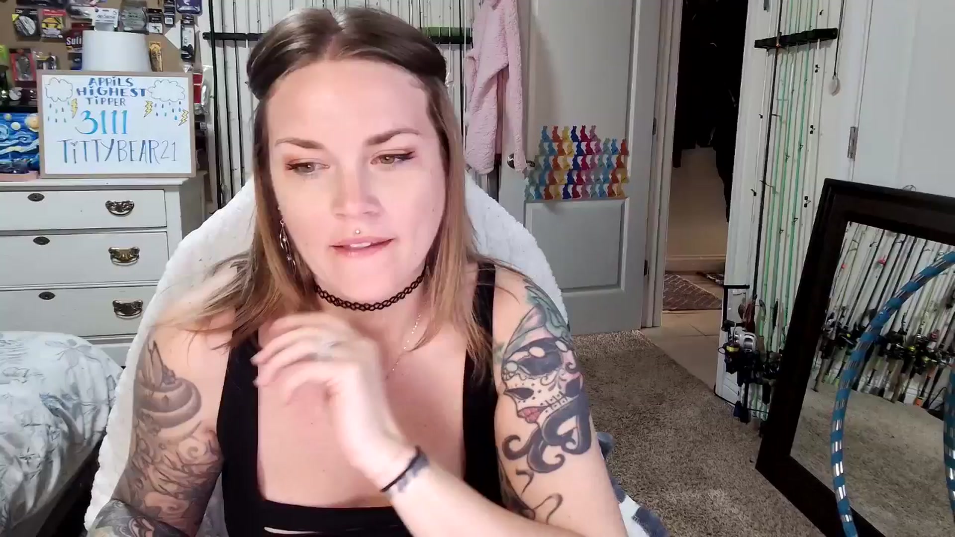 Gallery image thumbnail from MollieRose_'s myfreecams stream on, 04/18/2025, 24:46 image 1 of 20