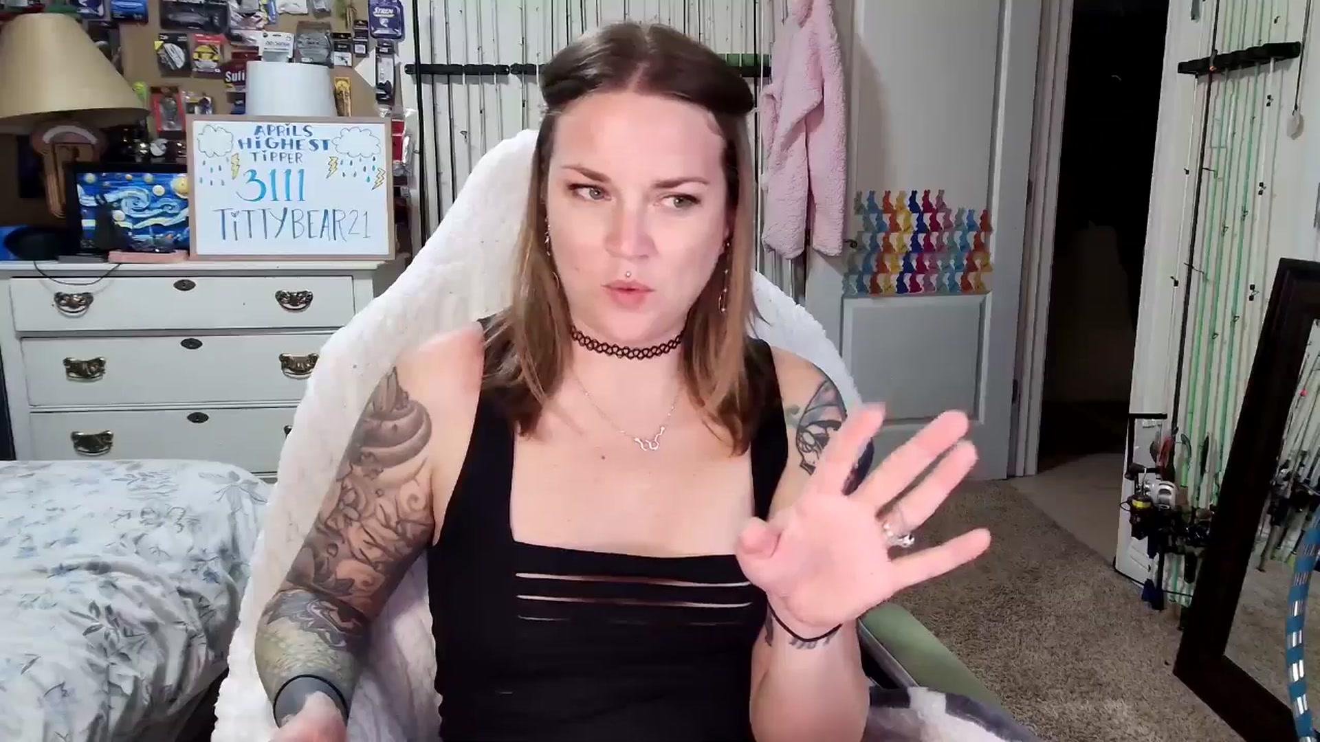 Gallery image thumbnail from MollieRose_'s myfreecams stream on, 04/18/2025, 24:46 image 20 of 20