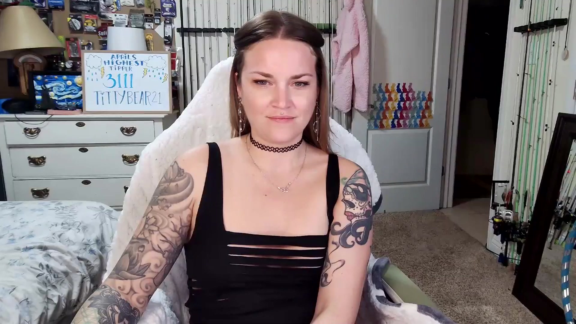 Gallery image thumbnail from MollieRose_'s myfreecams stream on, 04/18/2025, 24:46 image 18 of 20