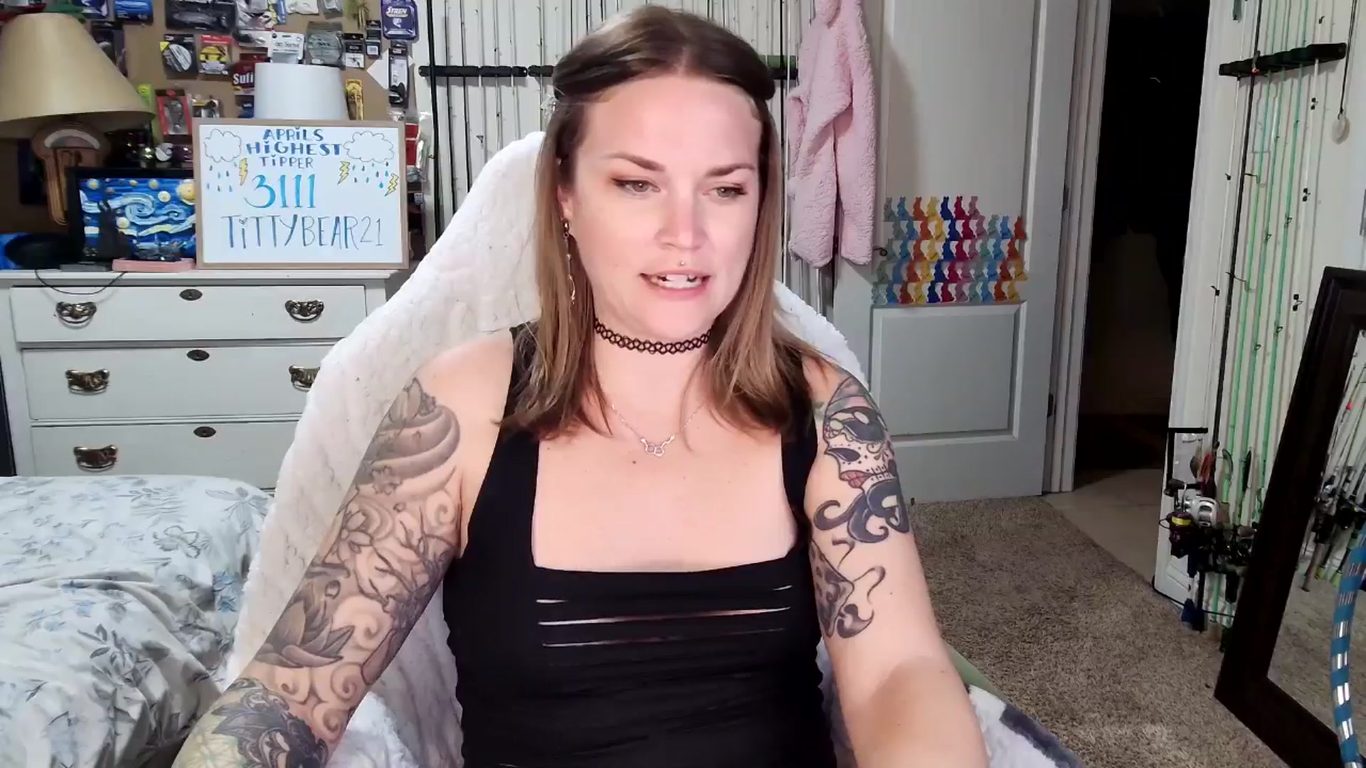 Gallery image thumbnail from MollieRose_'s myfreecams stream on, 04/18/2025, 24:46 image 15 of 20