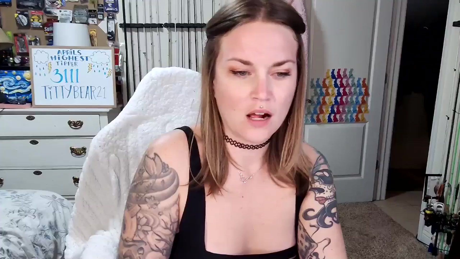 Gallery image thumbnail from MollieRose_'s myfreecams stream on, 04/18/2025, 03:09 image 14 of 20