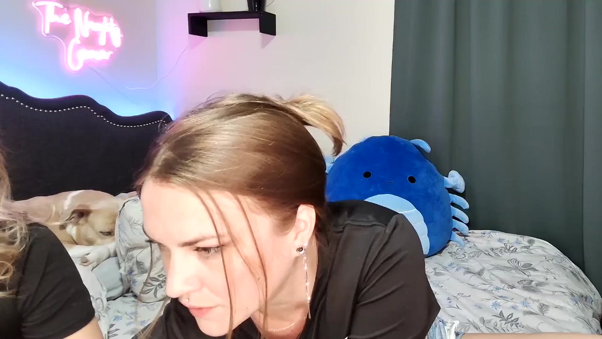 Gallery image thumbnail from MollieRose_'s myfreecams stream on, 04/23/2025, 03:33 image 5 of 20