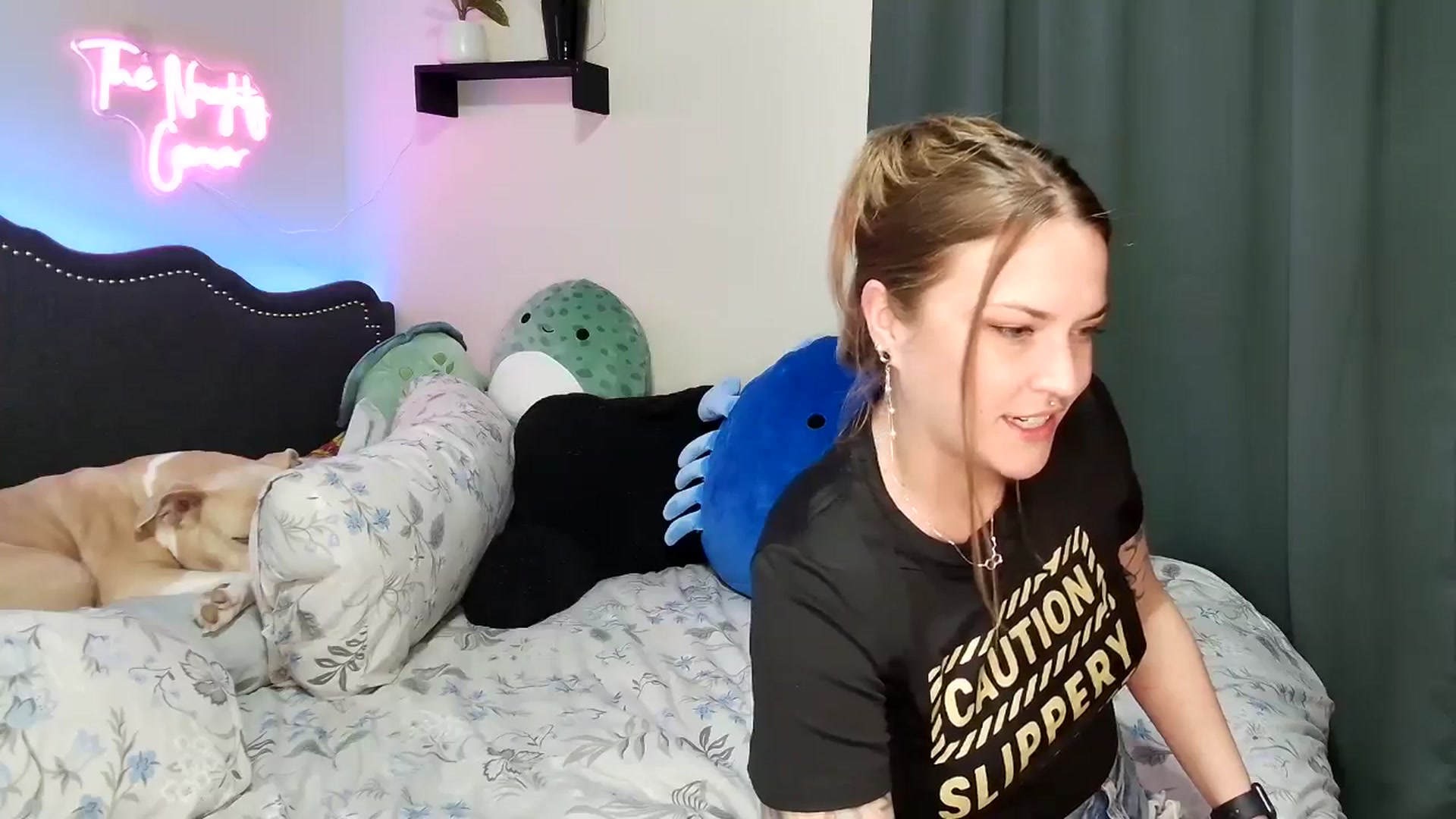 Gallery image thumbnail from MollieRose_'s myfreecams stream on, 04/23/2025, 03:33 image 2 of 20