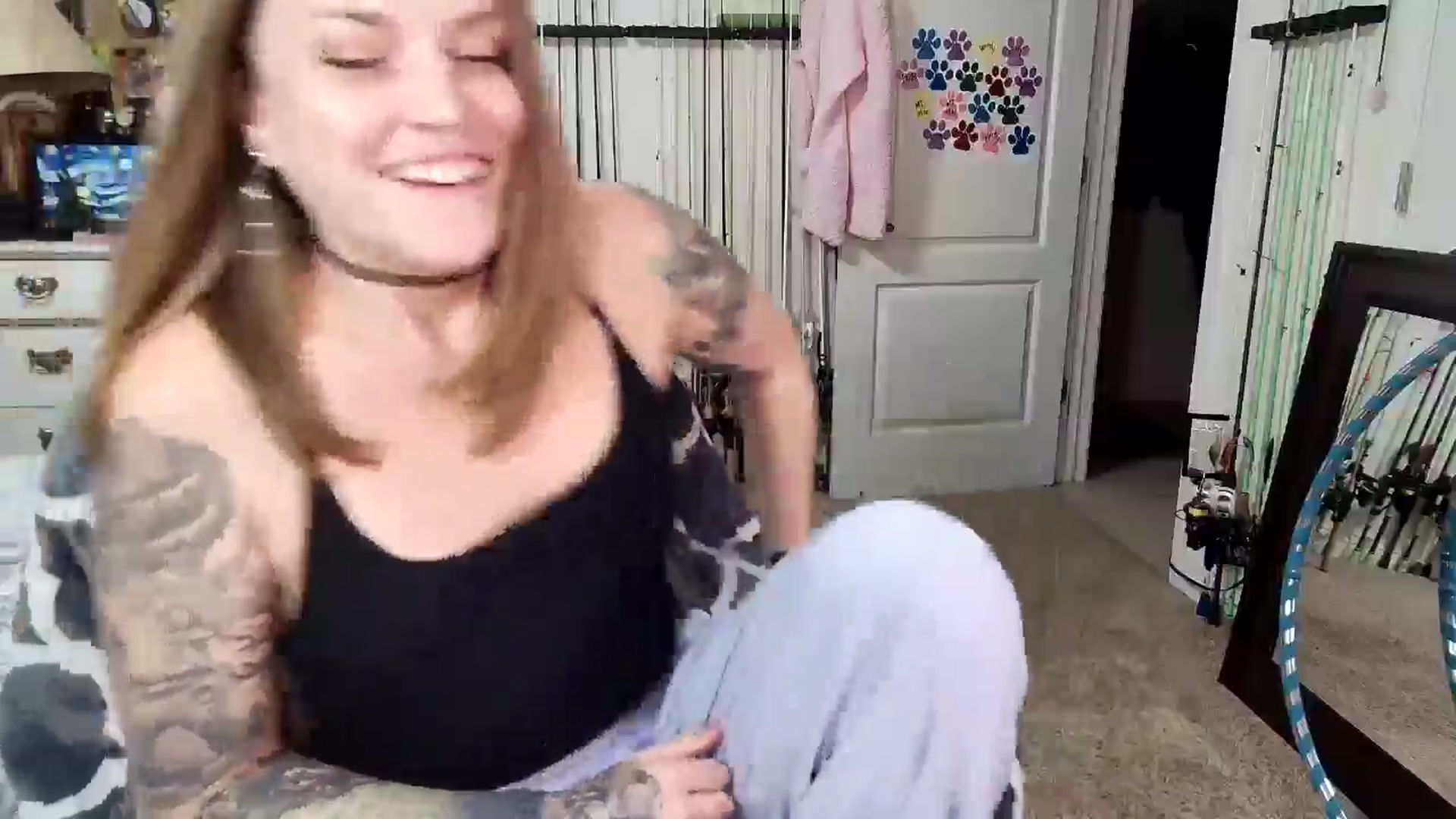 Gallery image thumbnail from MollieRose_'s myfreecams stream on, 04/24/2025, 02:21 image 14 of 20