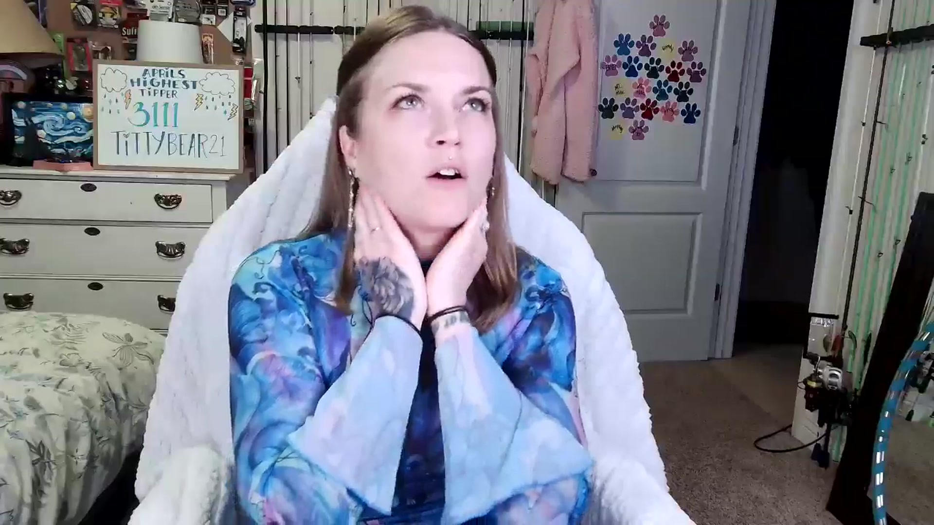 Gallery image thumbnail from MollieRose_'s myfreecams stream on, 04/25/2025, 03:58 image 18 of 20