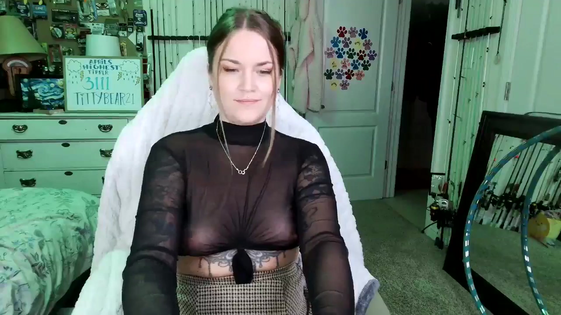 Gallery image thumbnail from MollieRose_'s myfreecams stream on, 04/26/2025, 24:01 image 17 of 20