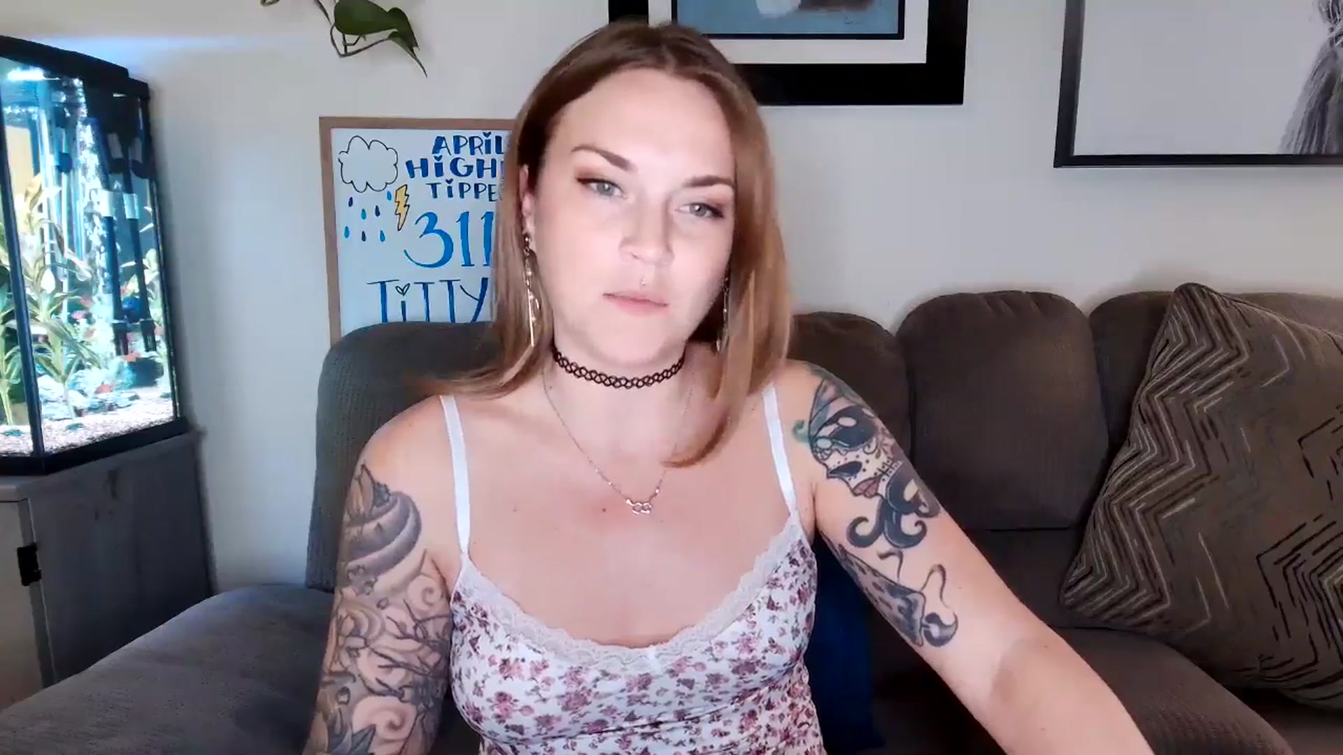 Gallery image thumbnail from MollieRose_'s myfreecams stream on, 04/30/2025, 02:54 image 4 of 20