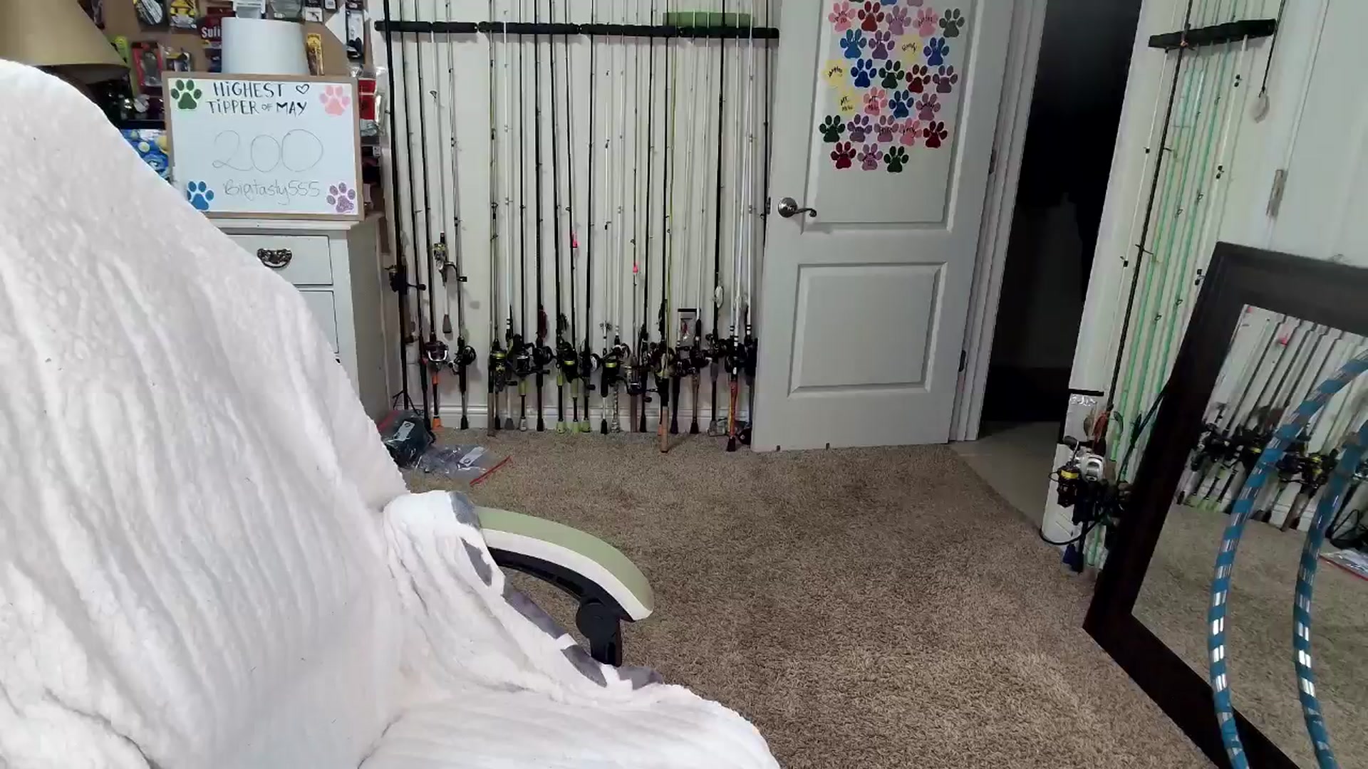 Gallery image thumbnail from MollieRose_'s myfreecams stream on, 05/02/2025, 01:05 image 18 of 20