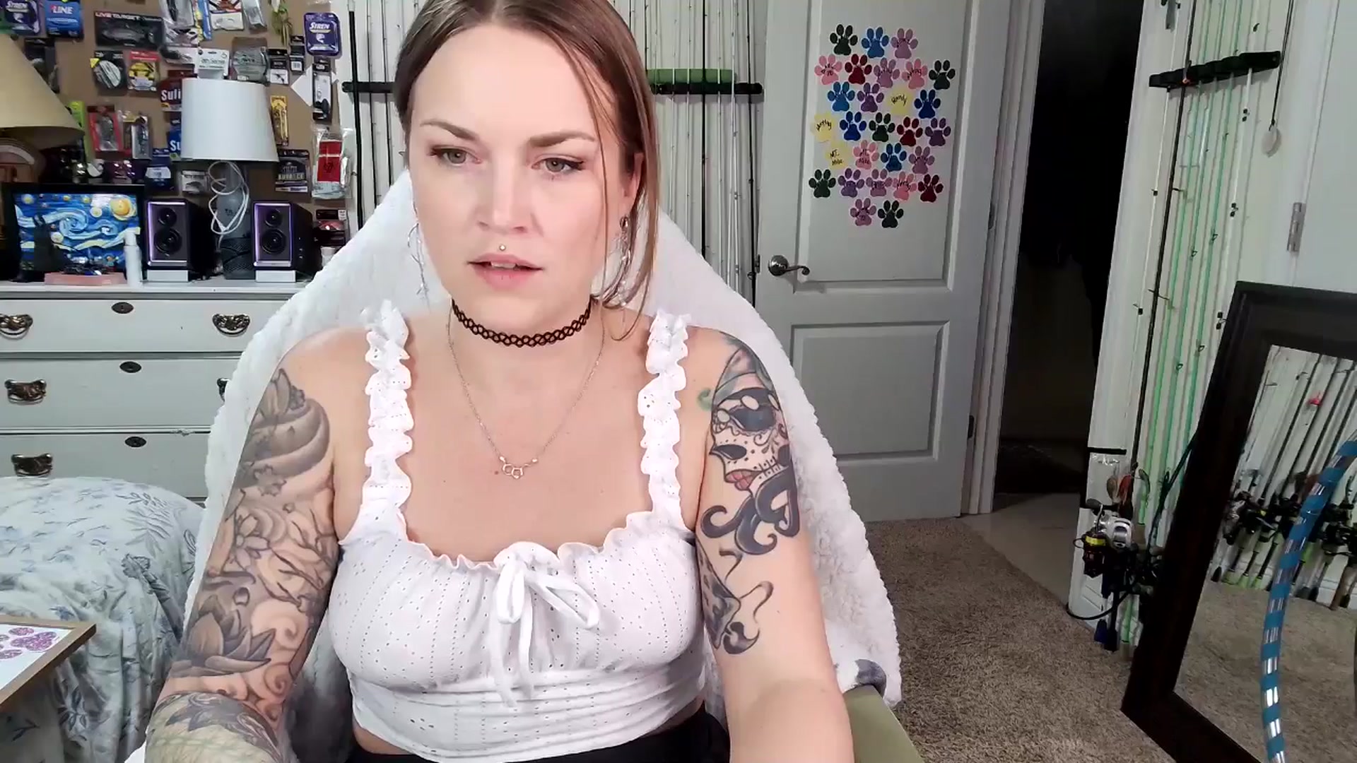 Gallery image thumbnail from MollieRose_'s myfreecams stream on, 05/02/2025, 01:05 image 3 of 20