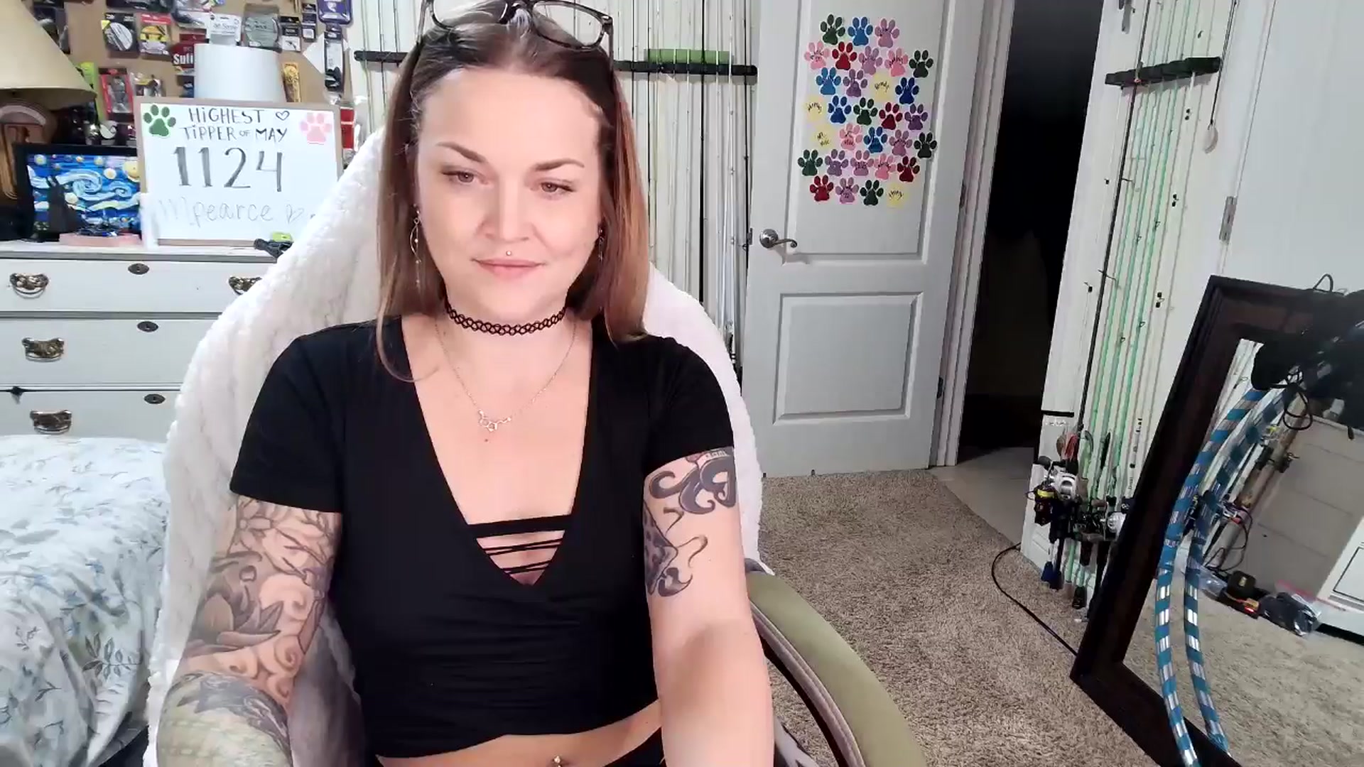 Gallery image thumbnail from MollieRose_'s myfreecams stream on, 05/03/2025, 01:21 image 10 of 20