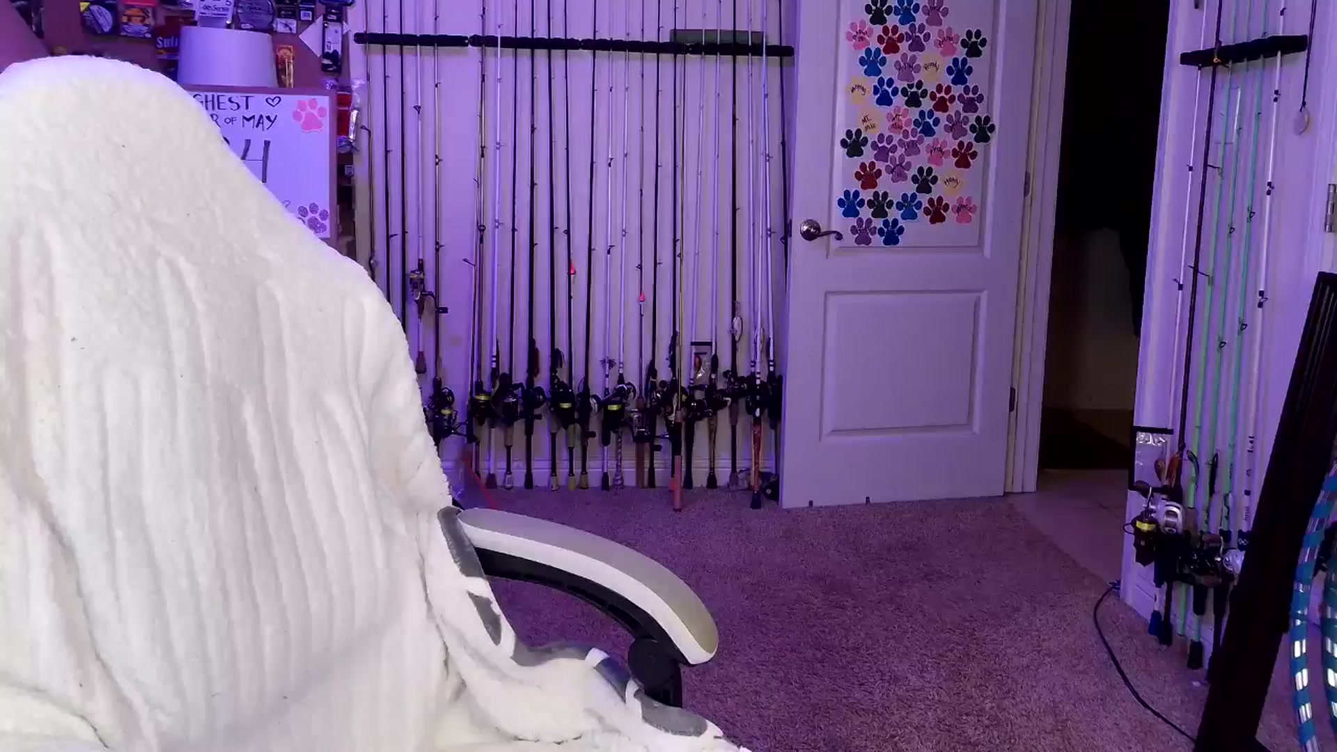 Gallery image thumbnail from MollieRose_'s myfreecams stream on, 05/06/2025, 04:19 image 9 of 20