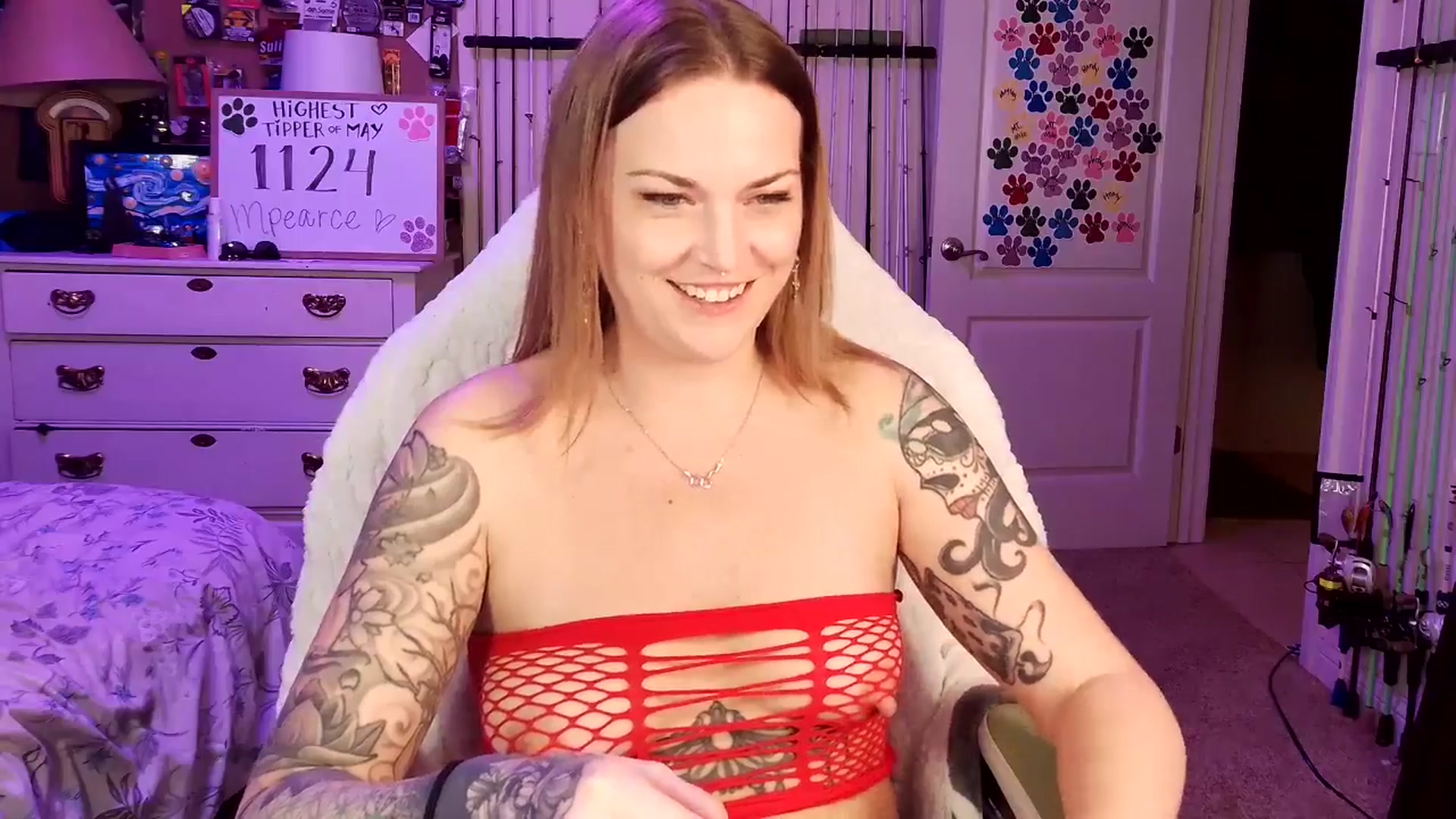Gallery image thumbnail from MollieRose_'s myfreecams stream on, 05/06/2025, 04:19 image 11 of 20
