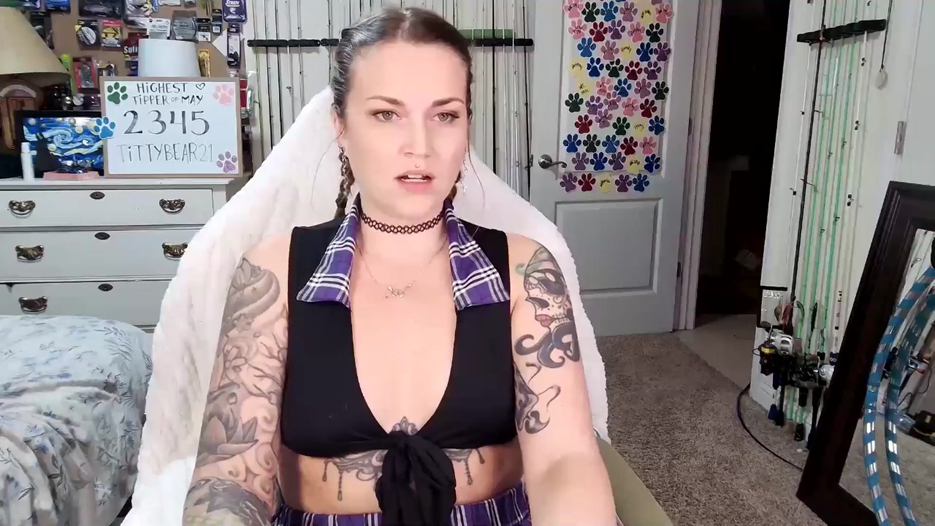 Gallery image thumbnail from MollieRose_'s myfreecams stream on, 05/07/2025, 03:22 image 20 of 20