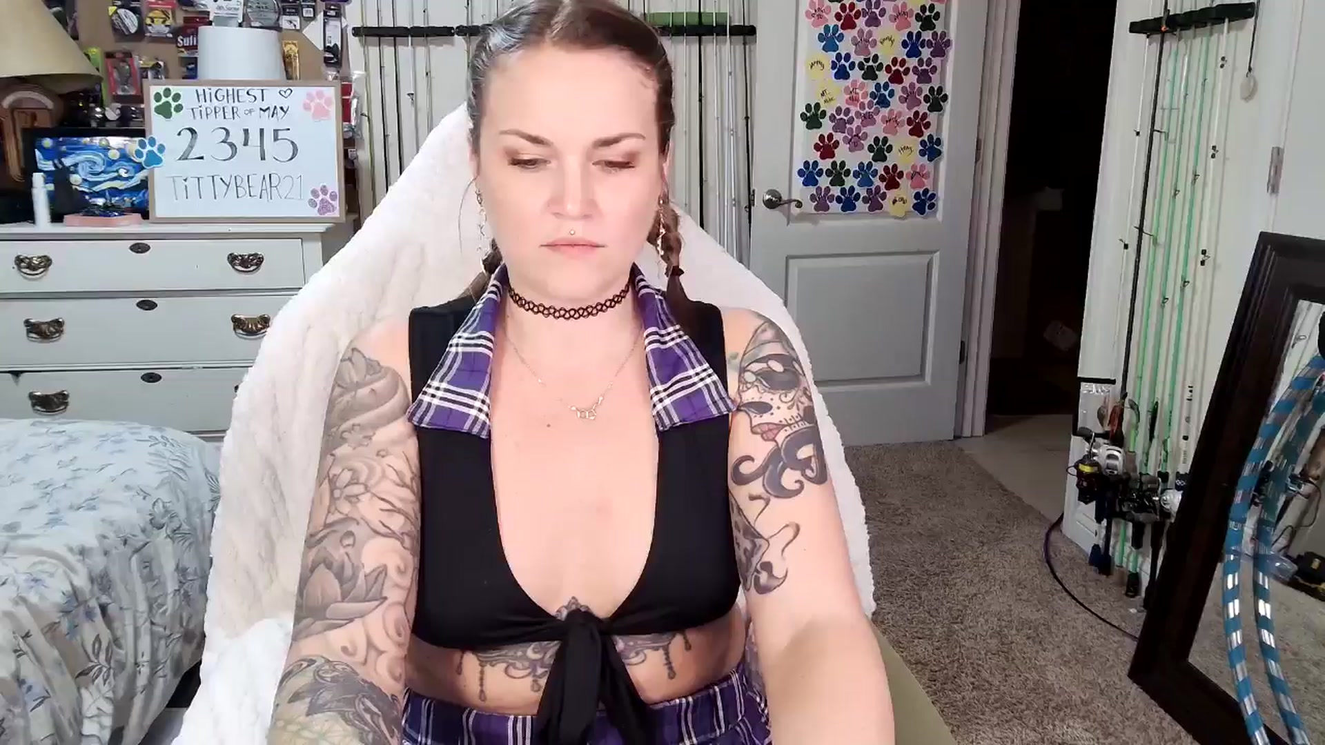 Gallery image thumbnail from MollieRose_'s myfreecams stream on, 05/07/2025, 03:22 image 5 of 20